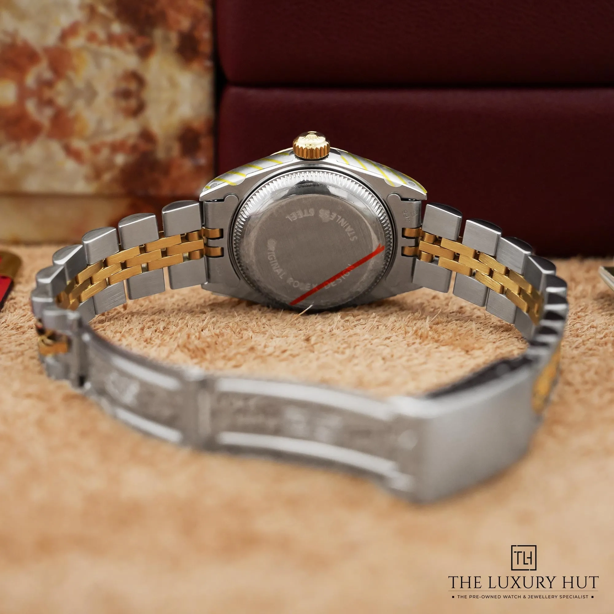 2026/03/79e92eff-921b-4c4e-aac7-fcac15cc93feRolex_Lady-Datejust_26mm_Champagne_Dial_52759-c.jpg.webp