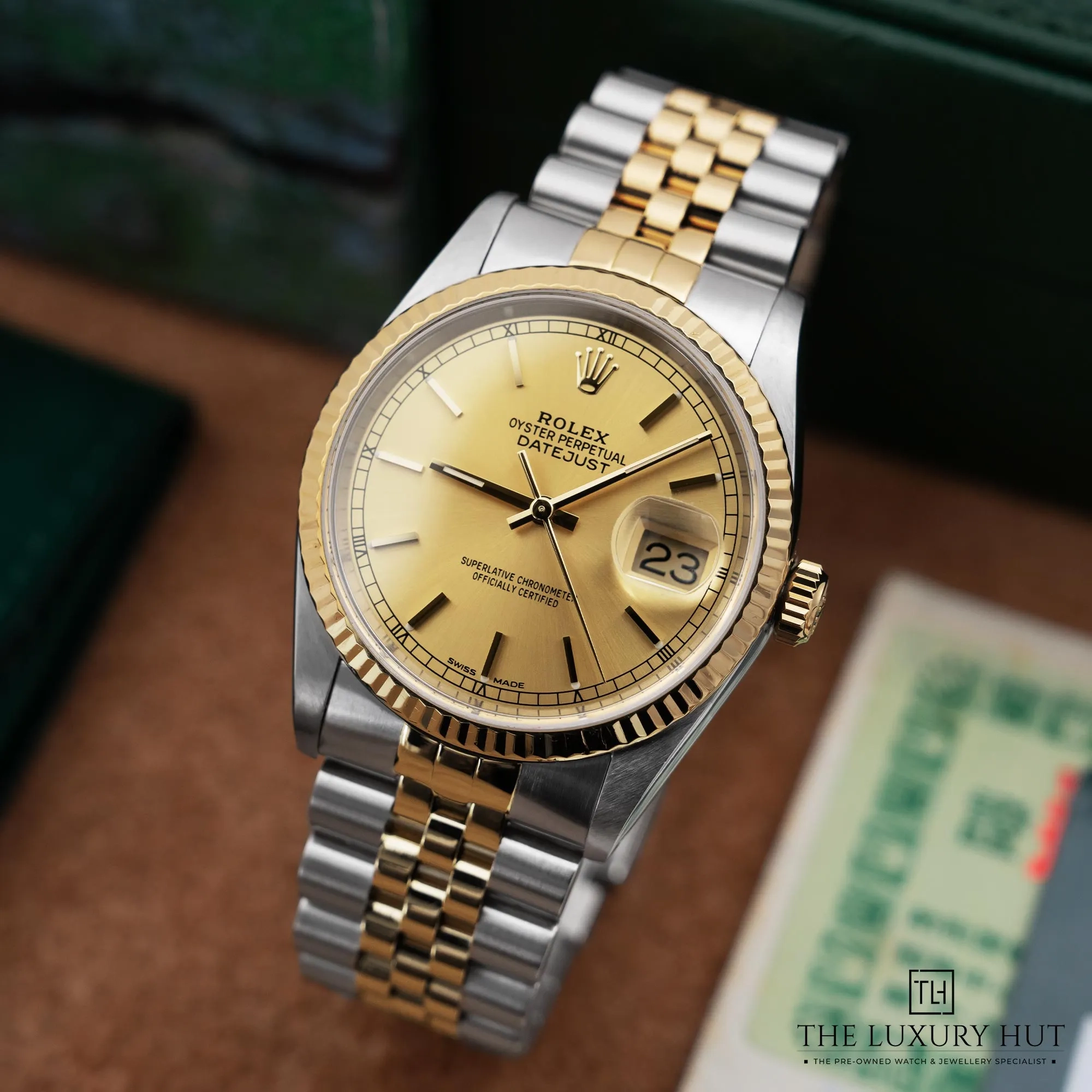 2026/03/7df71741-83b7-443a-bf2d-e65800421826Rolex_Datejust_36mm_Champagne_Dial_52716-b.jpg.webp