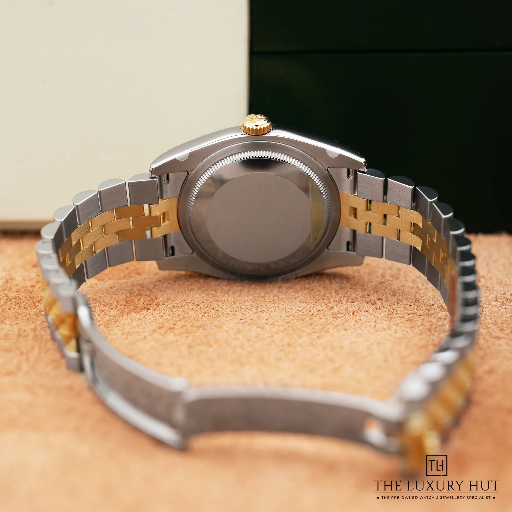 2026/03/7f7a5198-7bb6-402c-beb6-1e35eb5aa2ecRolex_Datejust_36_Steel_Gold_White_Roman_Dial_52773-d.jpg.webp