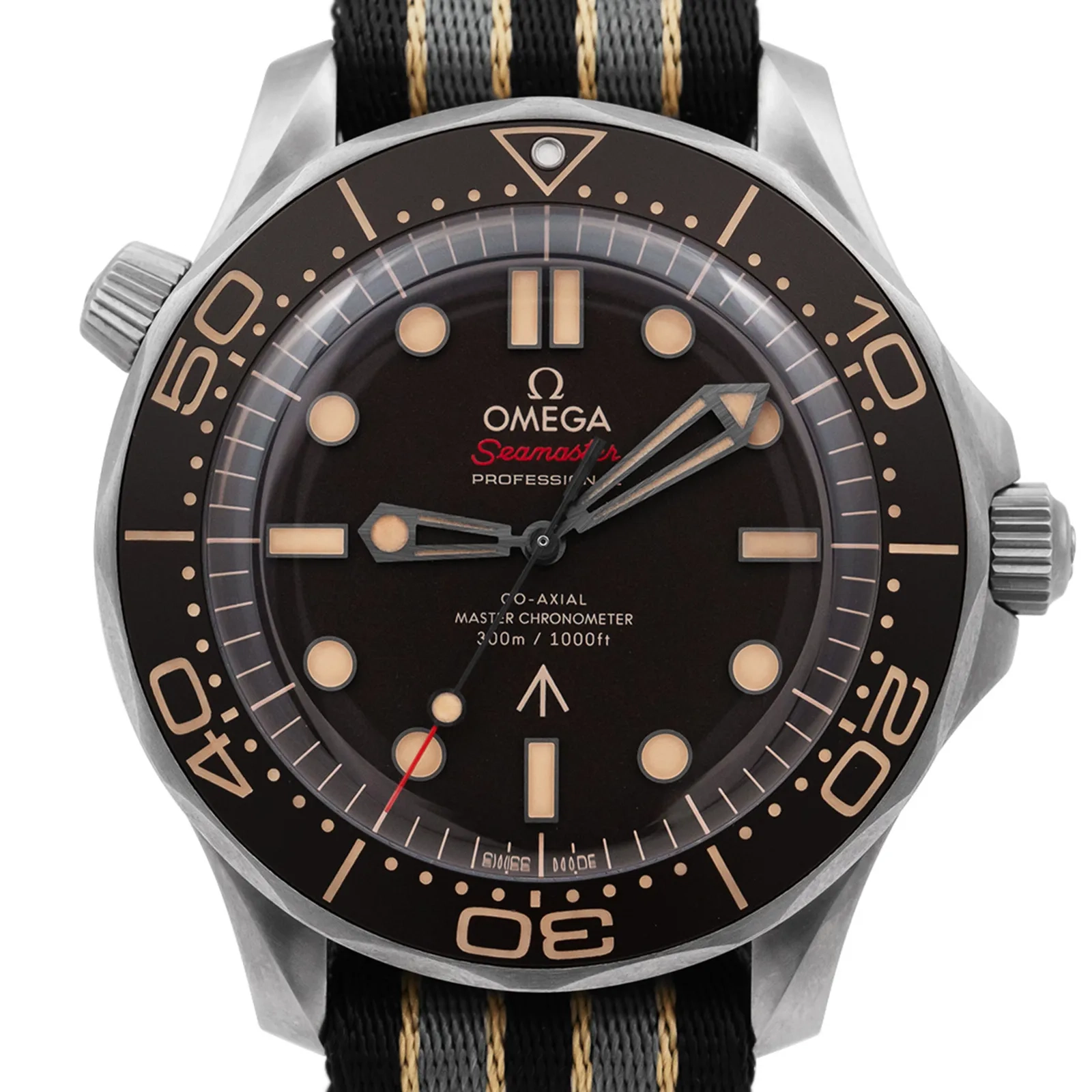 2026/03/83e36661-92cd-4169-8790-0f2167025f48Omega_Seamaster_Diver_300M_James_Bond_52738-crr.jpg.webp