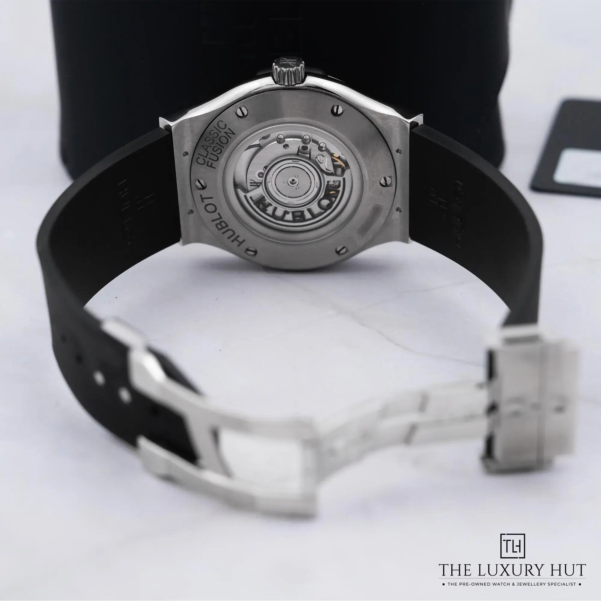 2026/03/864fe1ca-f77f-4b6a-a1b1-9ed759b6681bHublot_Classic_Fusion_Titanium_45_Silver_Baton_52774-c.jpg.webp