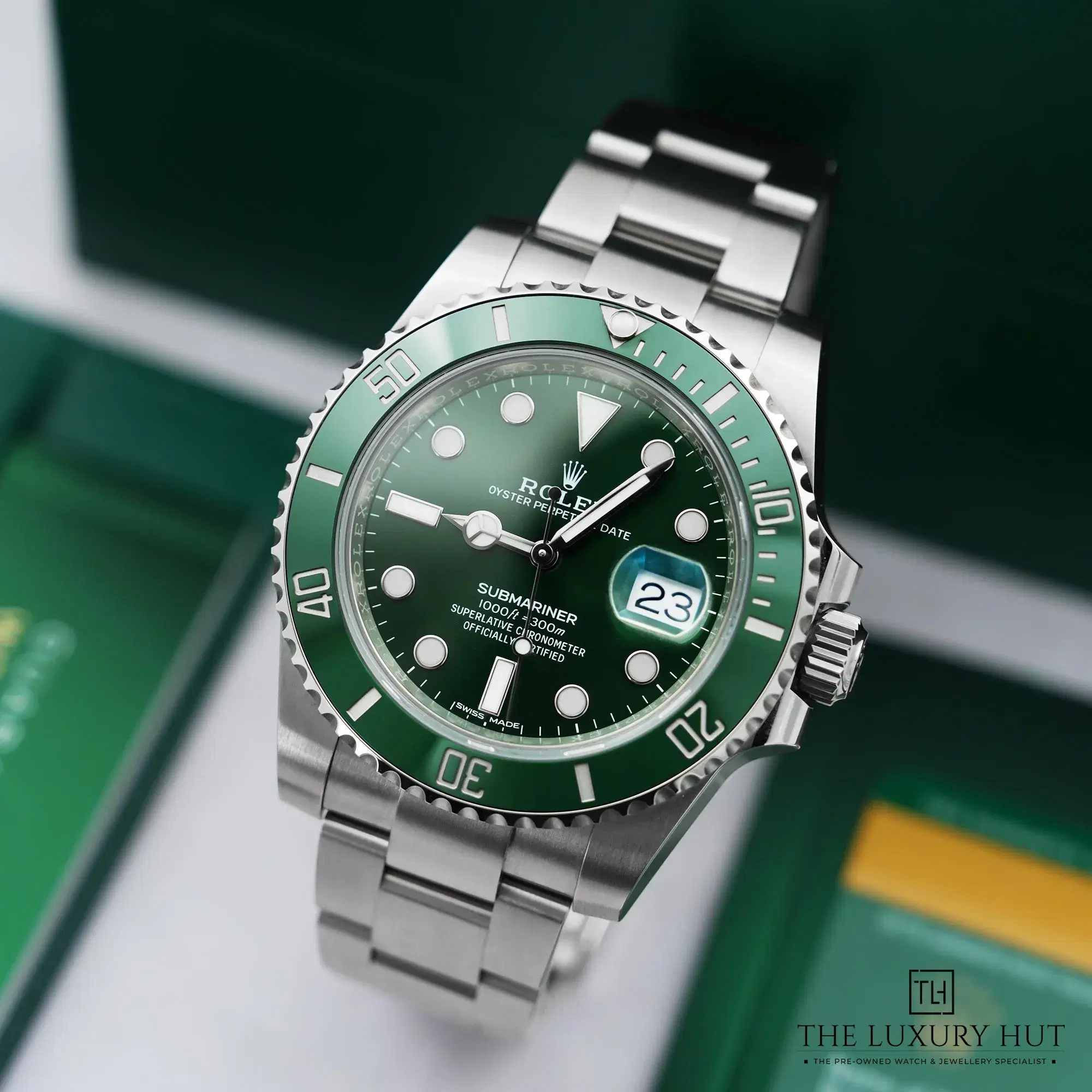 2026/03/8d31068e-a553-4169-98b9-dd5f70583761Rolex_Submariner_HULK_Steel_40mm_Green_52787-b.jpg.webp