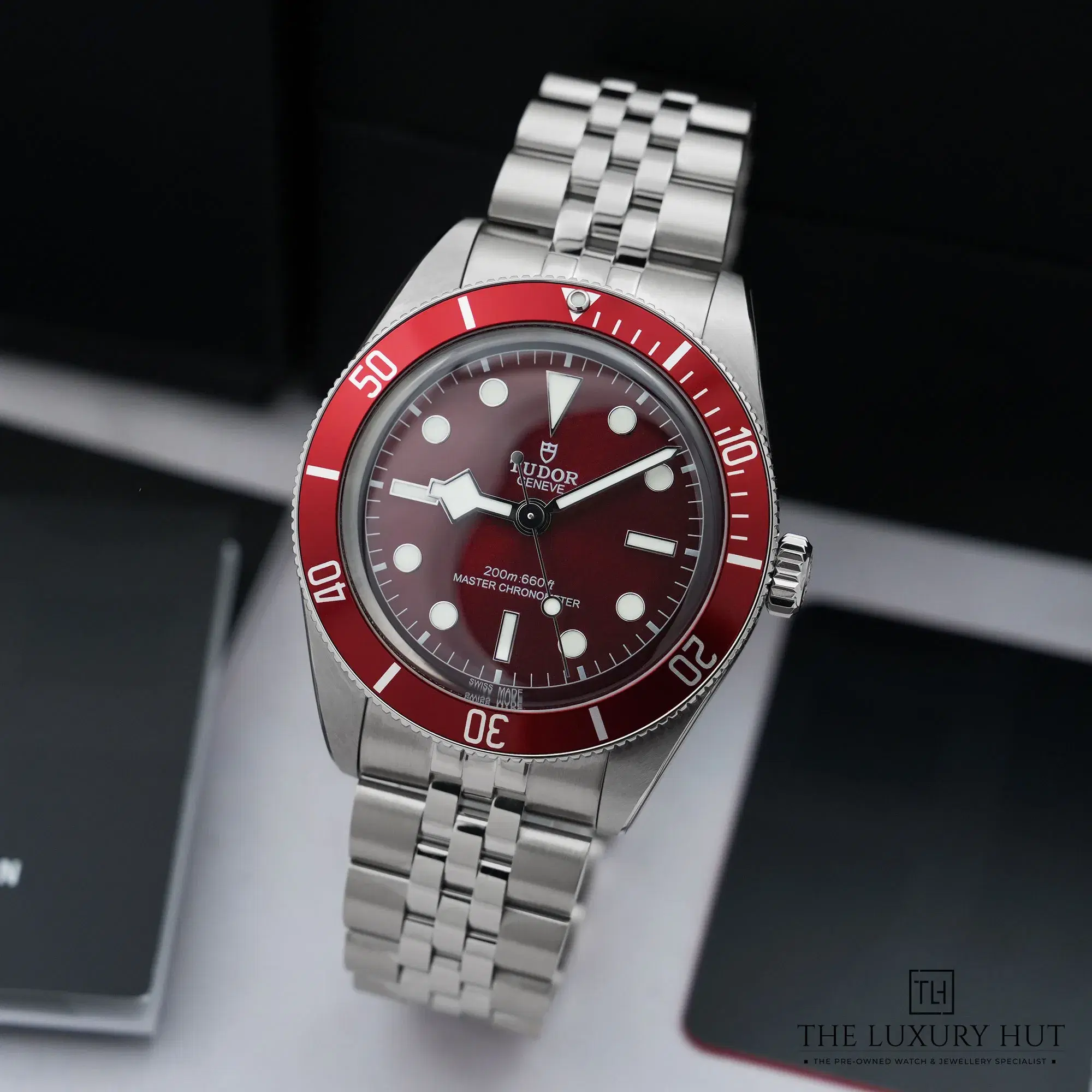 2026/03/964a5b0e-a8bc-48d1-af1f-3ae8ee05a56bTudor_Black_Bay_58_Stainless_Steel_39mm_Burgundy_52793-b.jpg.webp