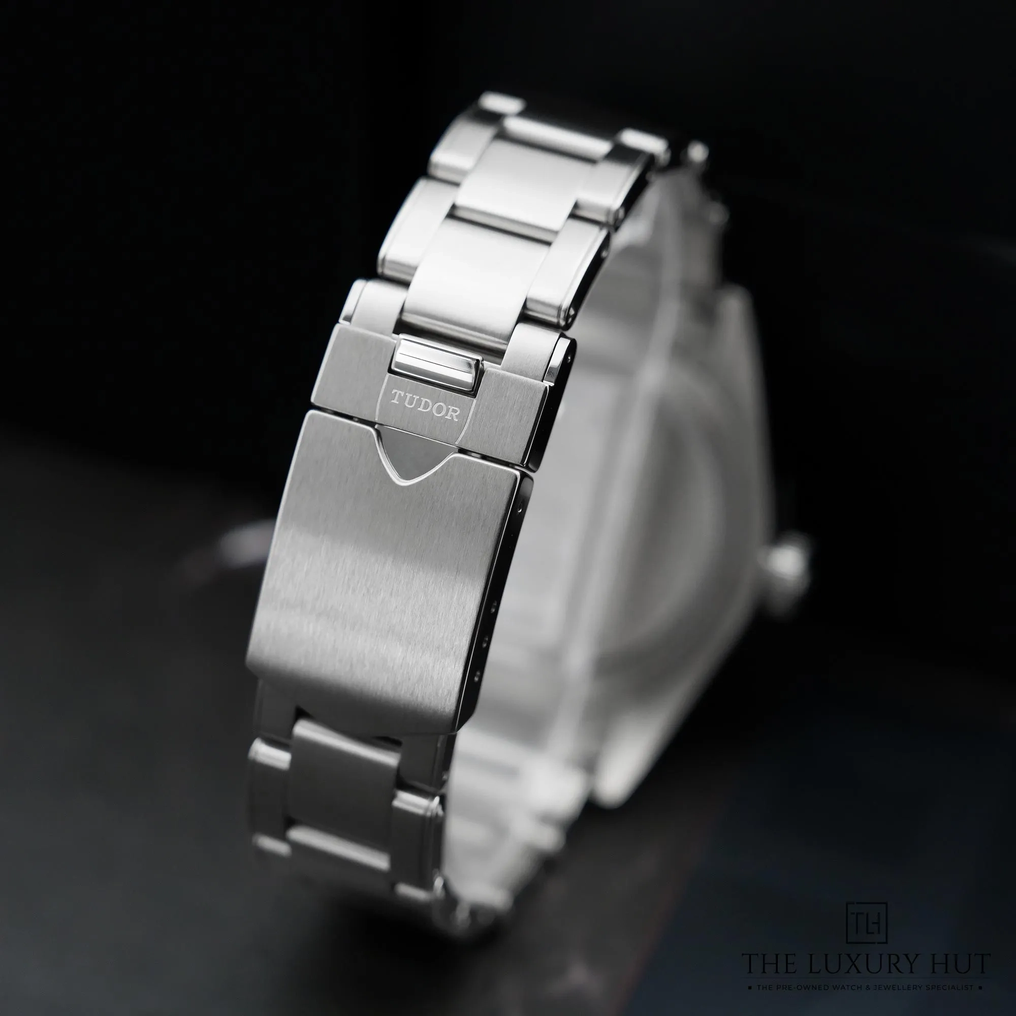 2026/03/9cde0a88-69c9-48ec-85a3-1efa2c6b0288Tudor_Black_Bay_58_Steel_39mm_Black_52651-d.jpg.webp