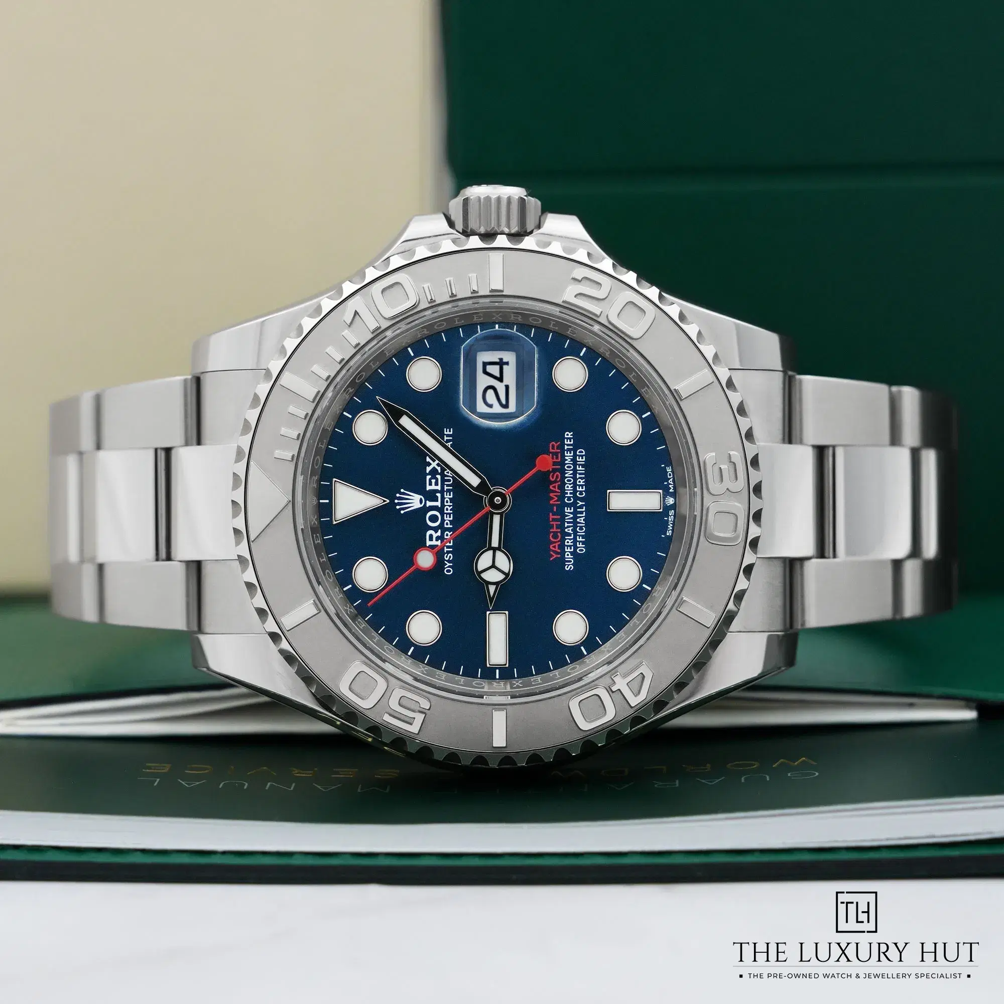 2026/03/bc55d202-b6ca-4c86-8d29-af3d0f6df3c9Rolex_Yacht-Master_40_Steel_Platinum_Blue_New_52783-cc.jpg.webp