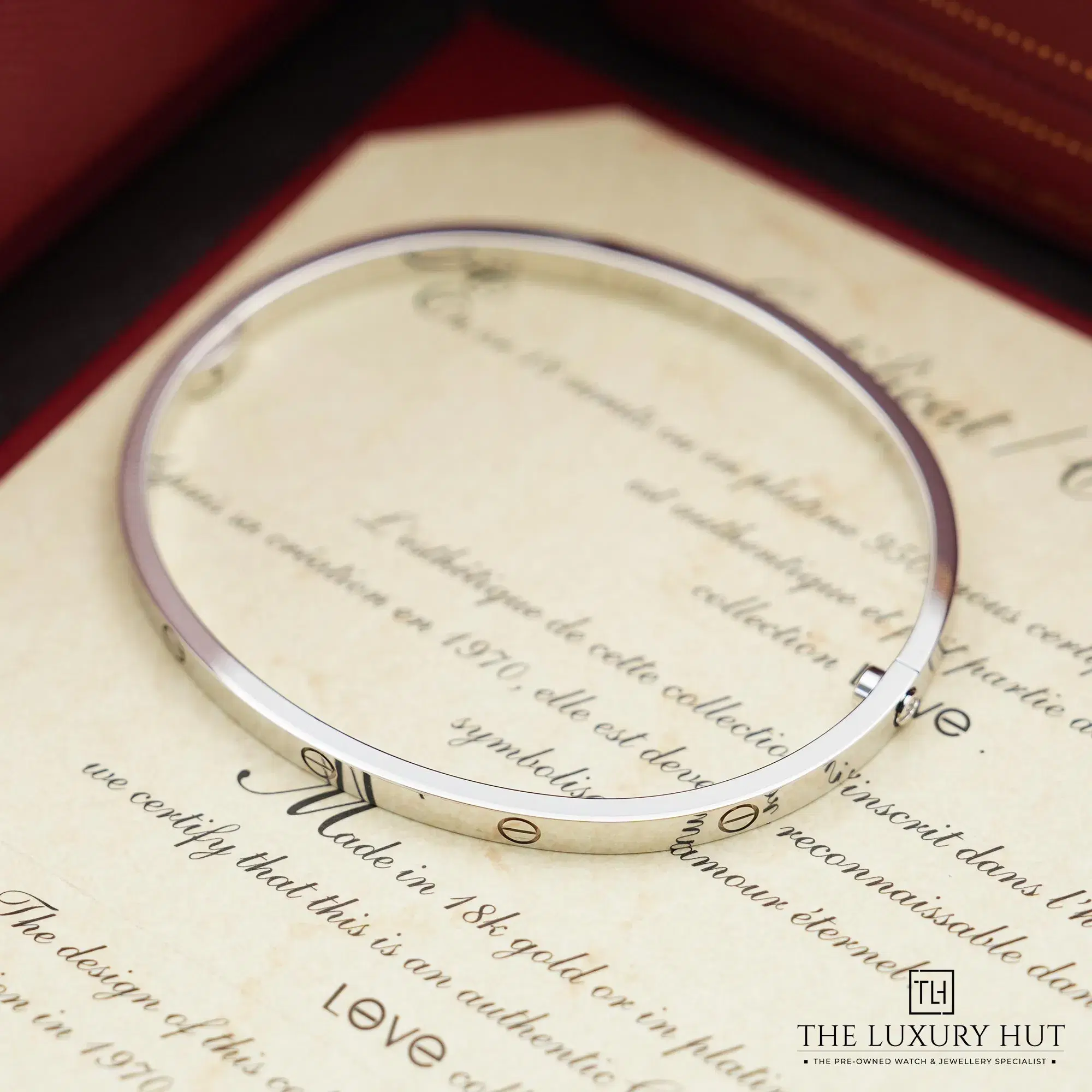 2026/03/befbdbab-ab60-4111-8faf-9e16a38f7e8eCartier_Love_Bracelet_Small_White_Gold_52681-b.jpg.webp