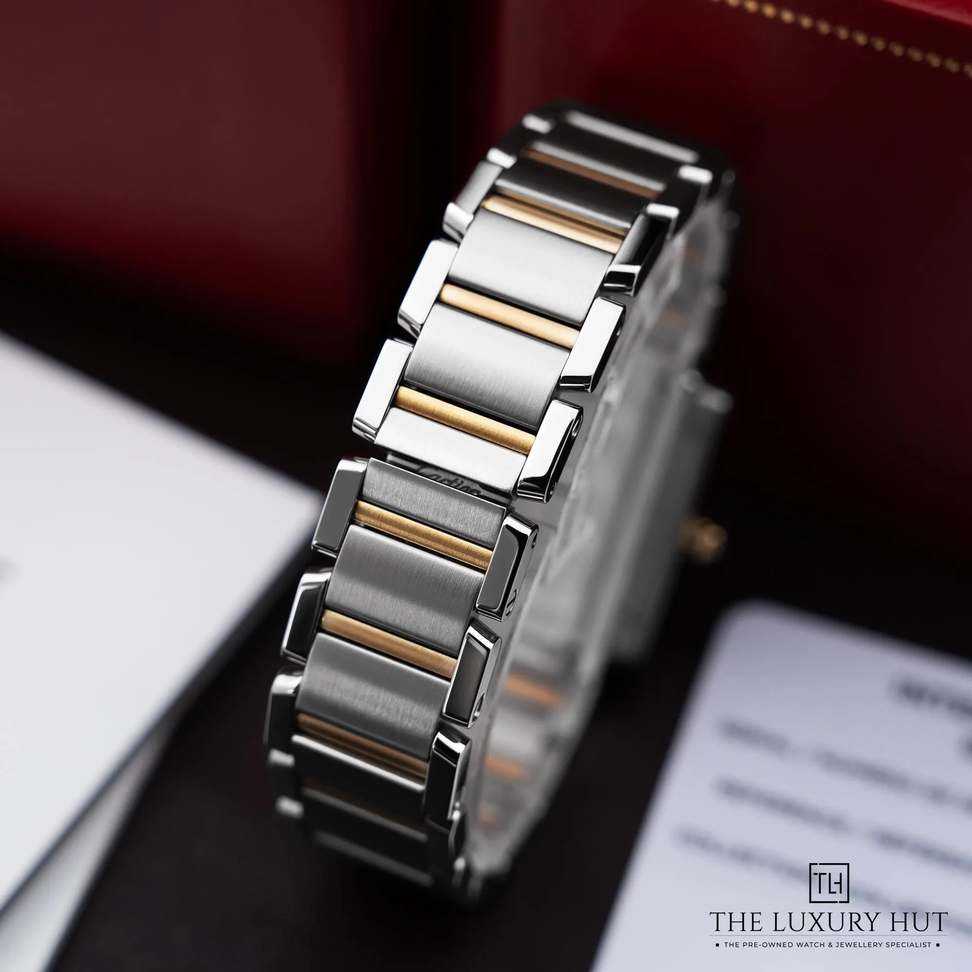 2026/03/d63bedb7-1106-46d8-93af-adfb4a87b6d9Cartier_Tank_Française_Steel_Yellow_Gold_Silver_52704-d.jpg.webp