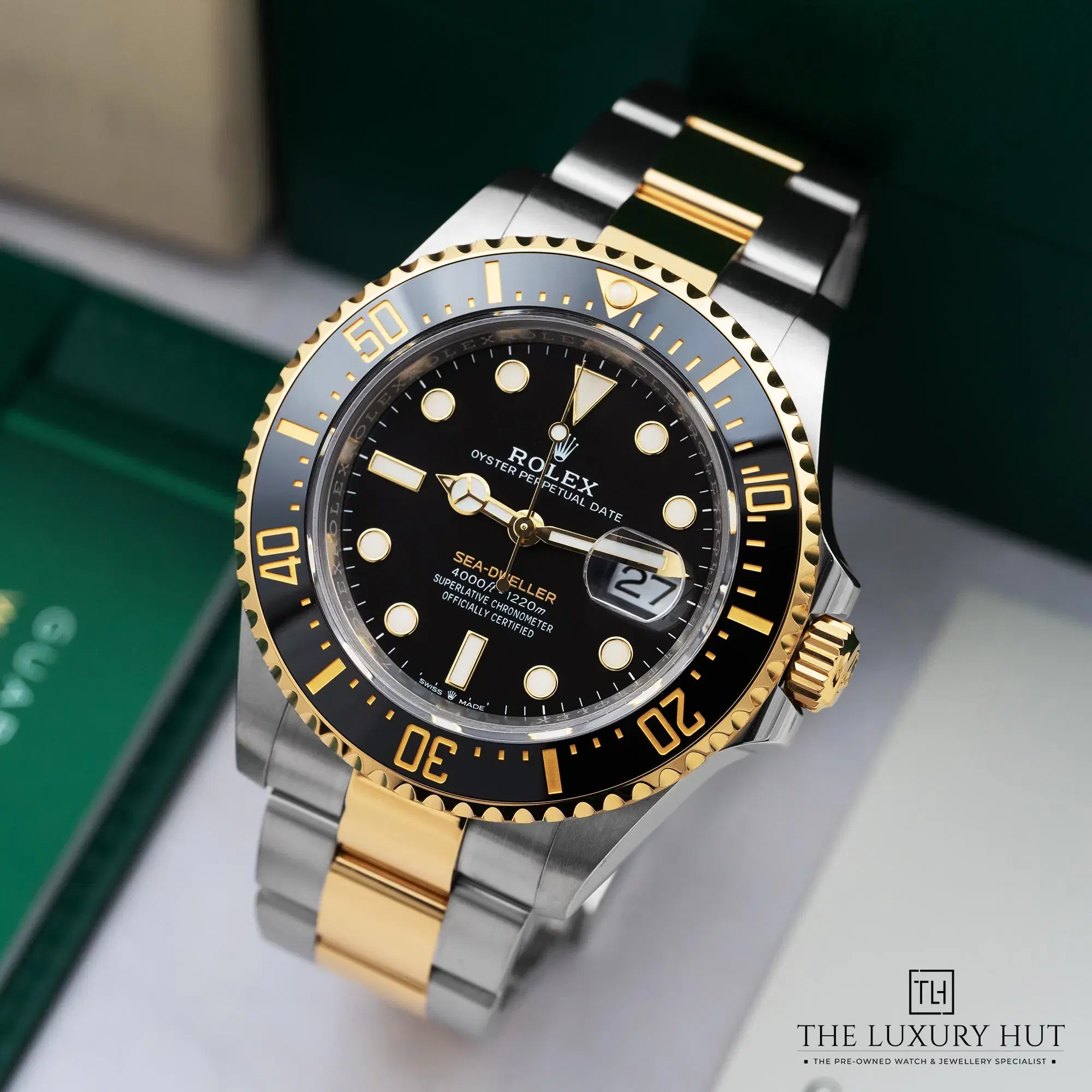 2026/03/db79046e-aa74-4275-8349-f80c6a884409Rolex_Sea-Dweller_Steel_Gold_43mm_Black_52746-b.jpg.webp