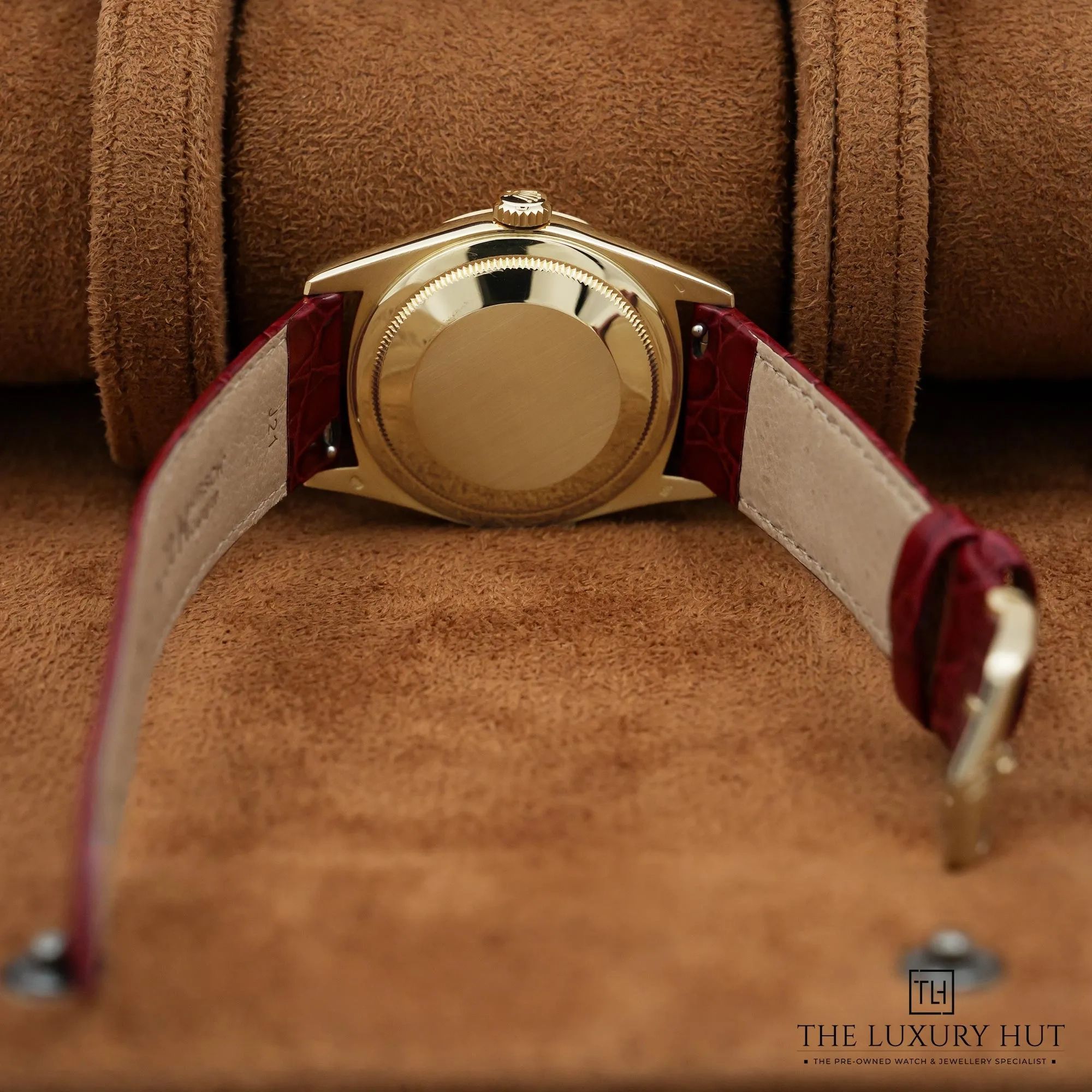 2026/03/f97fde75-addf-4755-bffe-5e23eb3cb59cRolex_Day-Date_36_Gold_MOP_Diamond_52743-d.jpg.webp