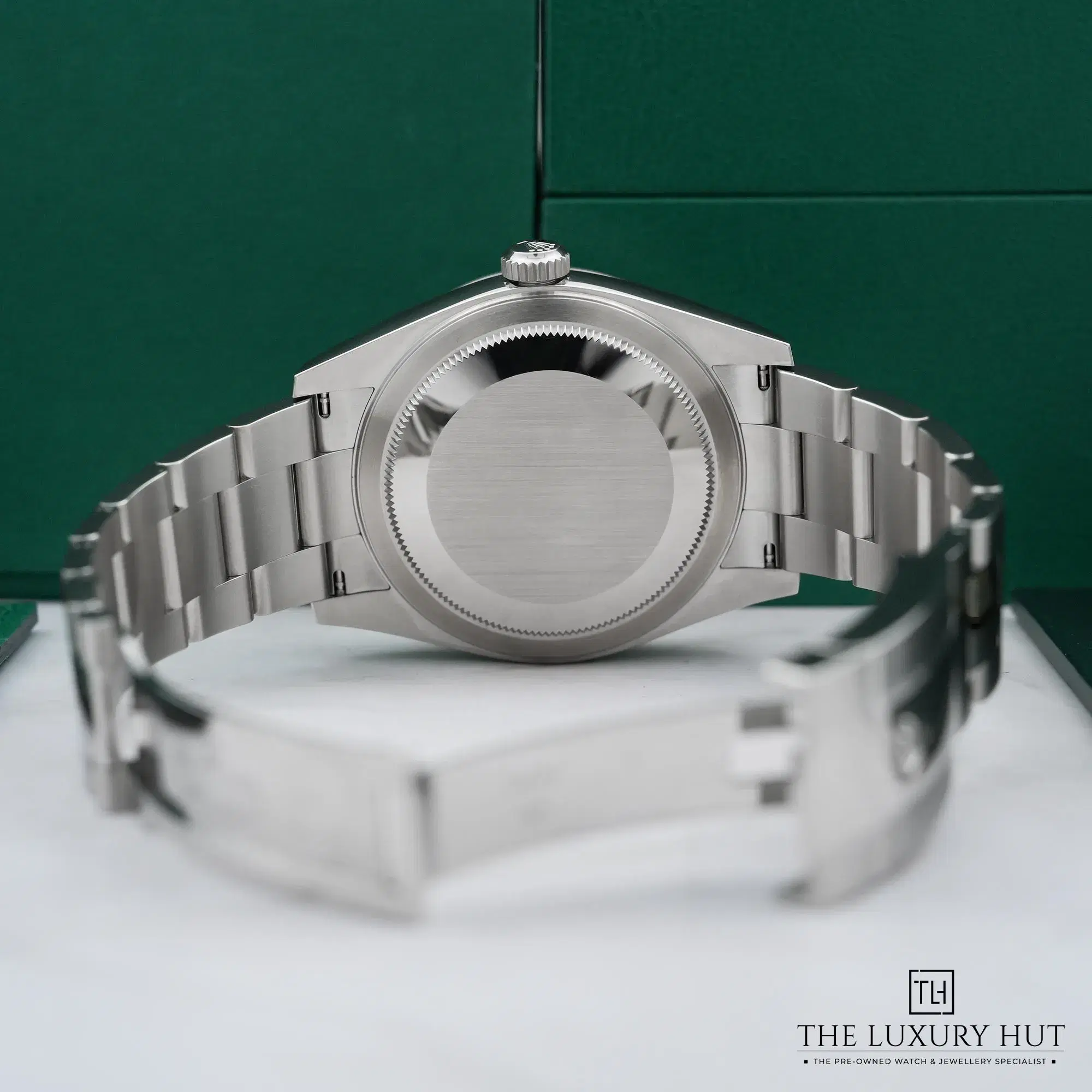 2026/04/000e6076-f07d-4151-bcb0-725fea9e259aRolex_Sky-Dweller_Steel_White_Gold_42mm_Mint_Green_52915-d.jpg.webp