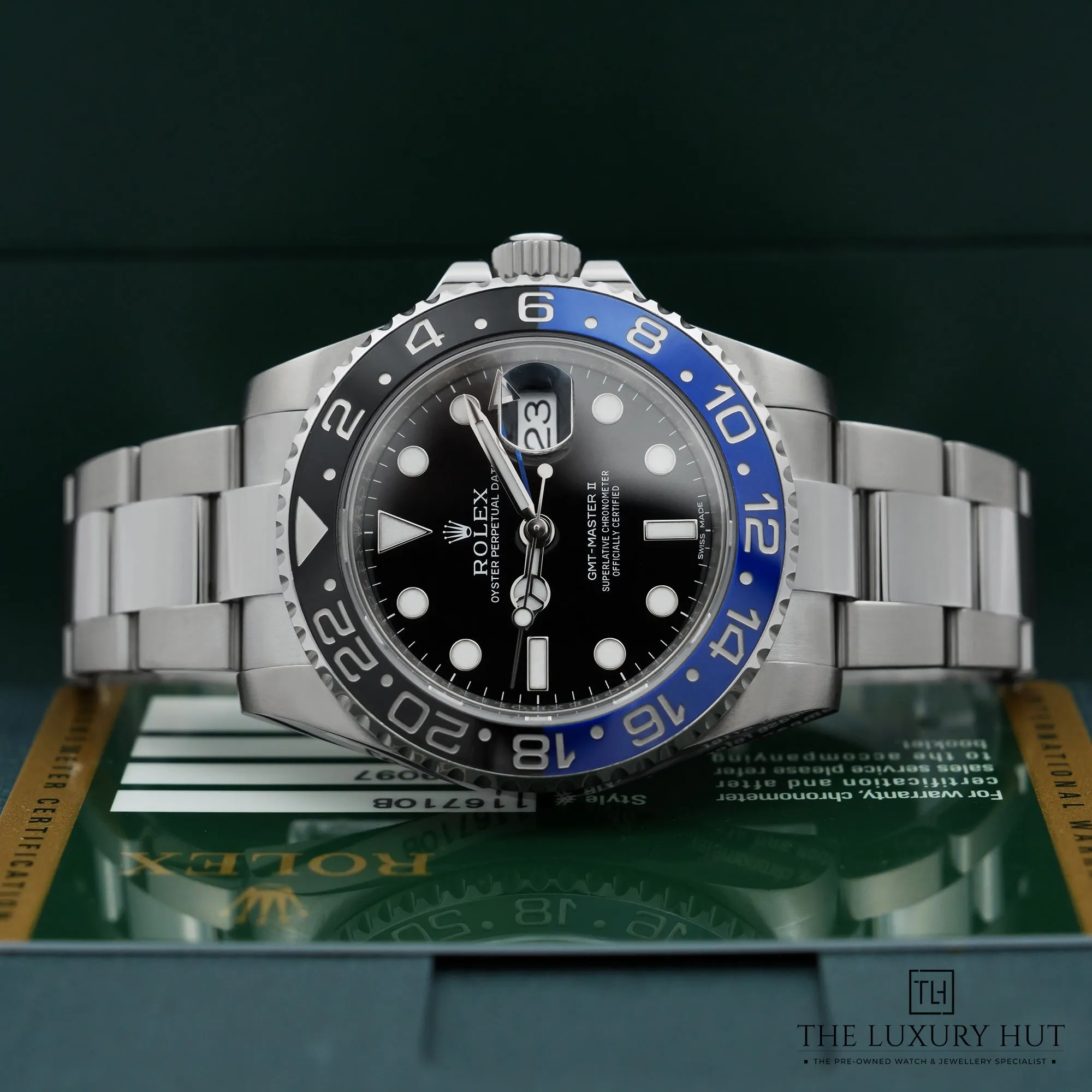 2026/04/0e64dfb8-cc0f-4e80-bf7f-d753f177ad26Rolex_GMT-Master_II_Batman_40mm_Black_Dial_52804-c.jpg.webp
