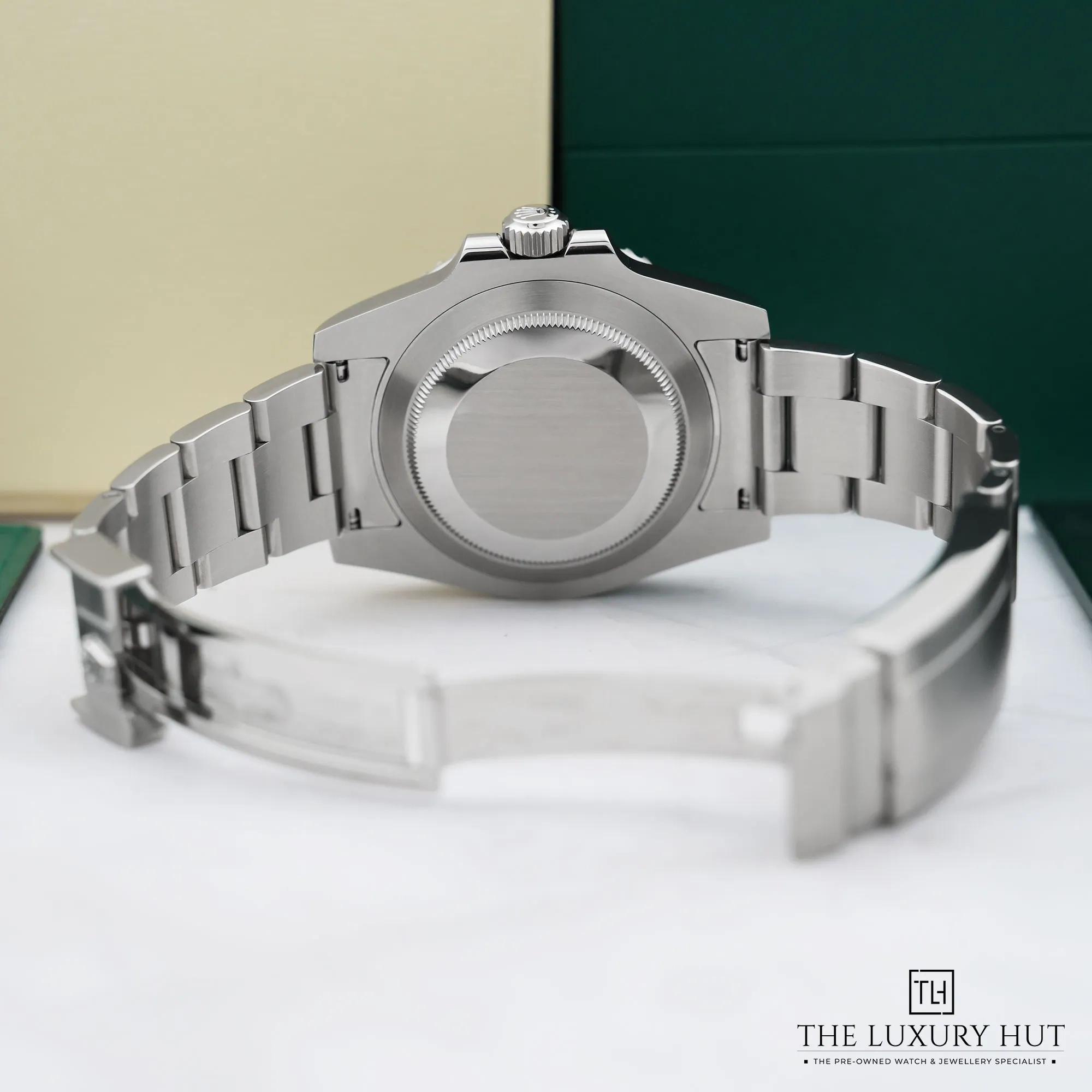 2026/04/14bc26ca-78dc-446f-8dce-2e86aa1e5a9fRolex_Submariner_HULK_Steel_40mm_Green_52800-d.jpg.webp