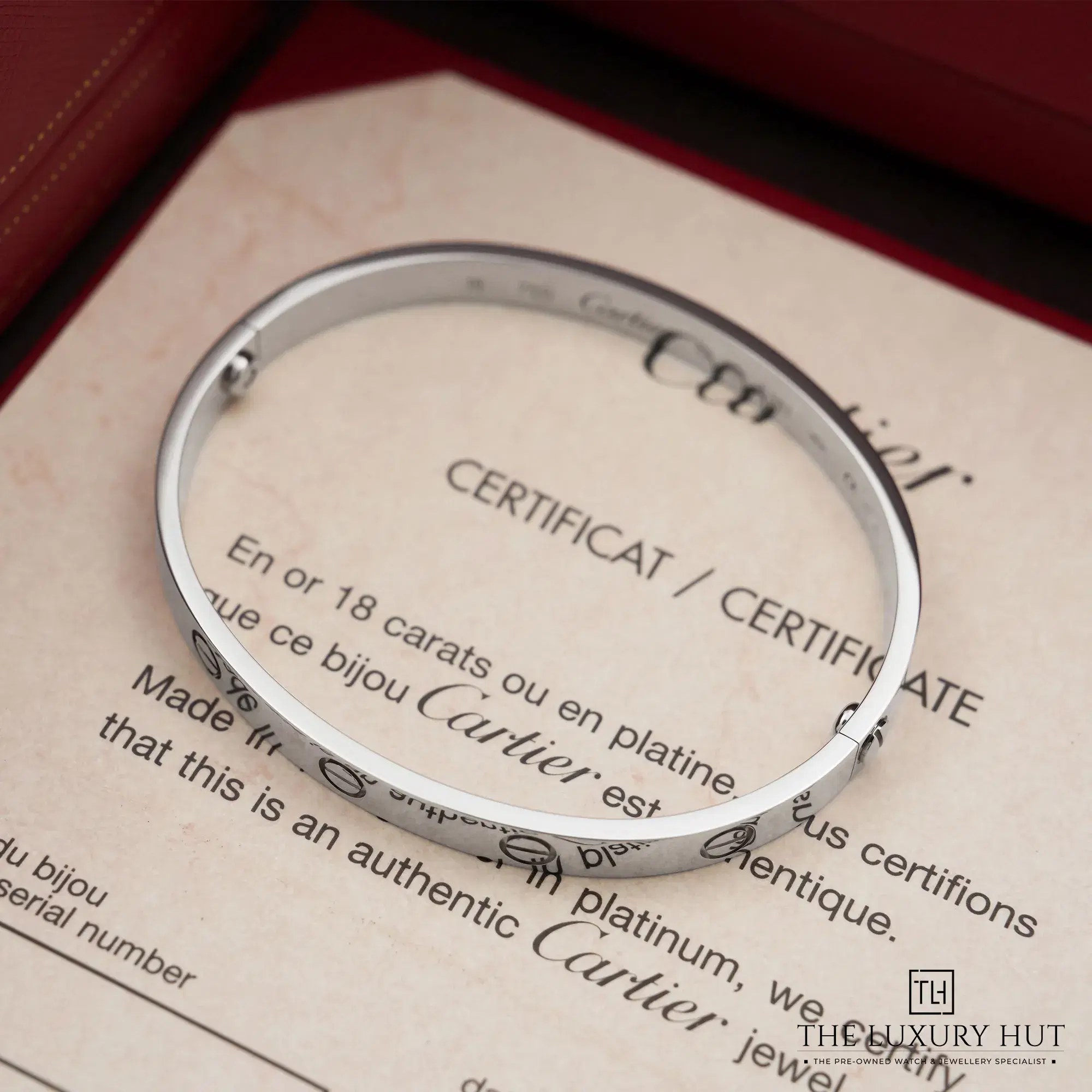 2026/04/187b2fdb-e65e-408c-841a-31b09eb2c343Cartier_18ct_White_Gold_LOVE_Bangle_Classic_52700-b.jpg.webp