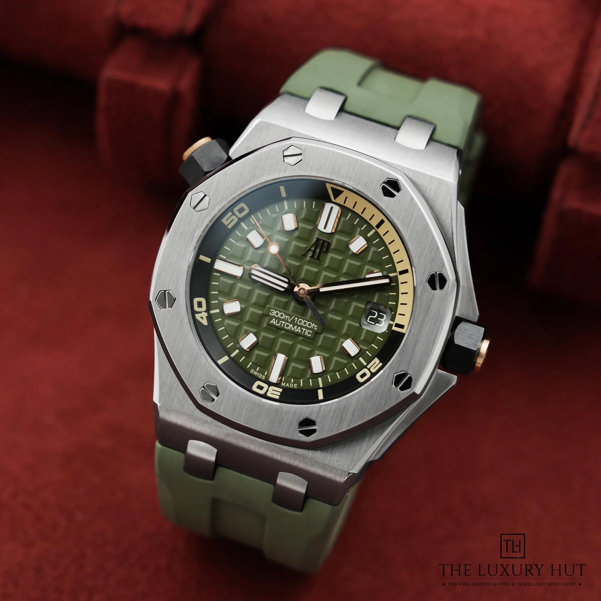 2026/04/37c97ee1-3706-4c1e-b496-e3a1d0cc4c04Audemars_Piguet_Royal_Oak_Offshore_Diver_Khaki_Green_52655-b.jpg.webp