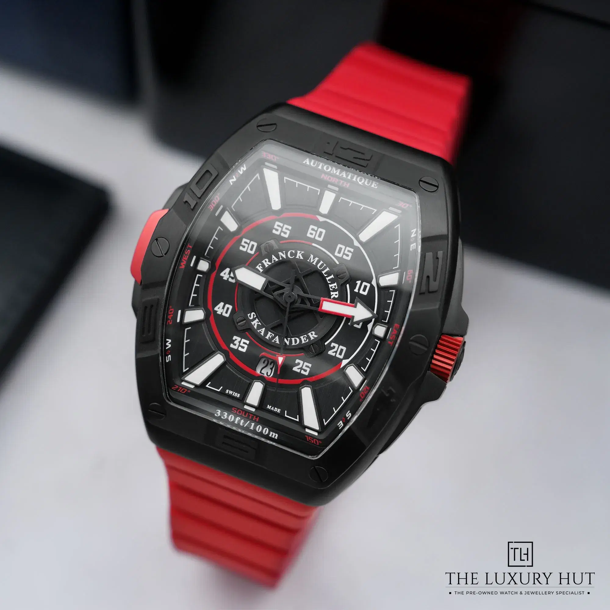 2026/04/3aaed5ce-3ff3-427a-b003-c728bcfe4c15Franck_Muller_Skafander_43_Titanium_Black_NAG1234-b.jpg.webp
