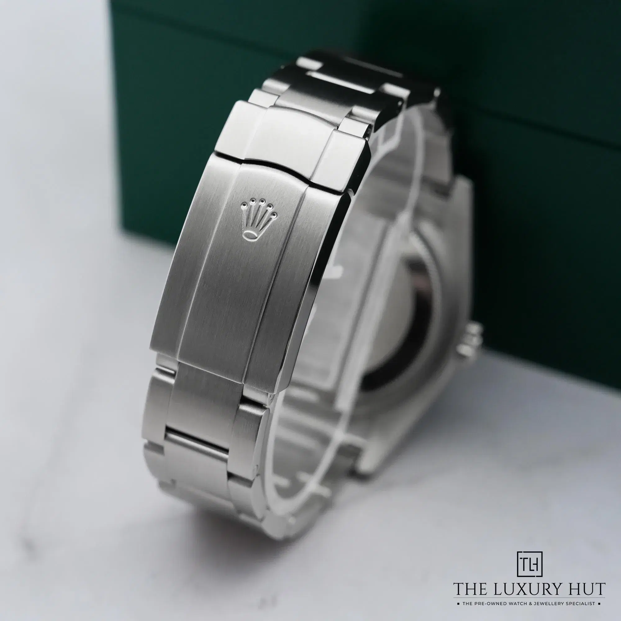 2026/04/58cf744f-912a-4e98-9d52-10553a92705aRolex_Oyster_Perpetual_36mm_Steel_White_Grape_LB861-d.jpg.webp
