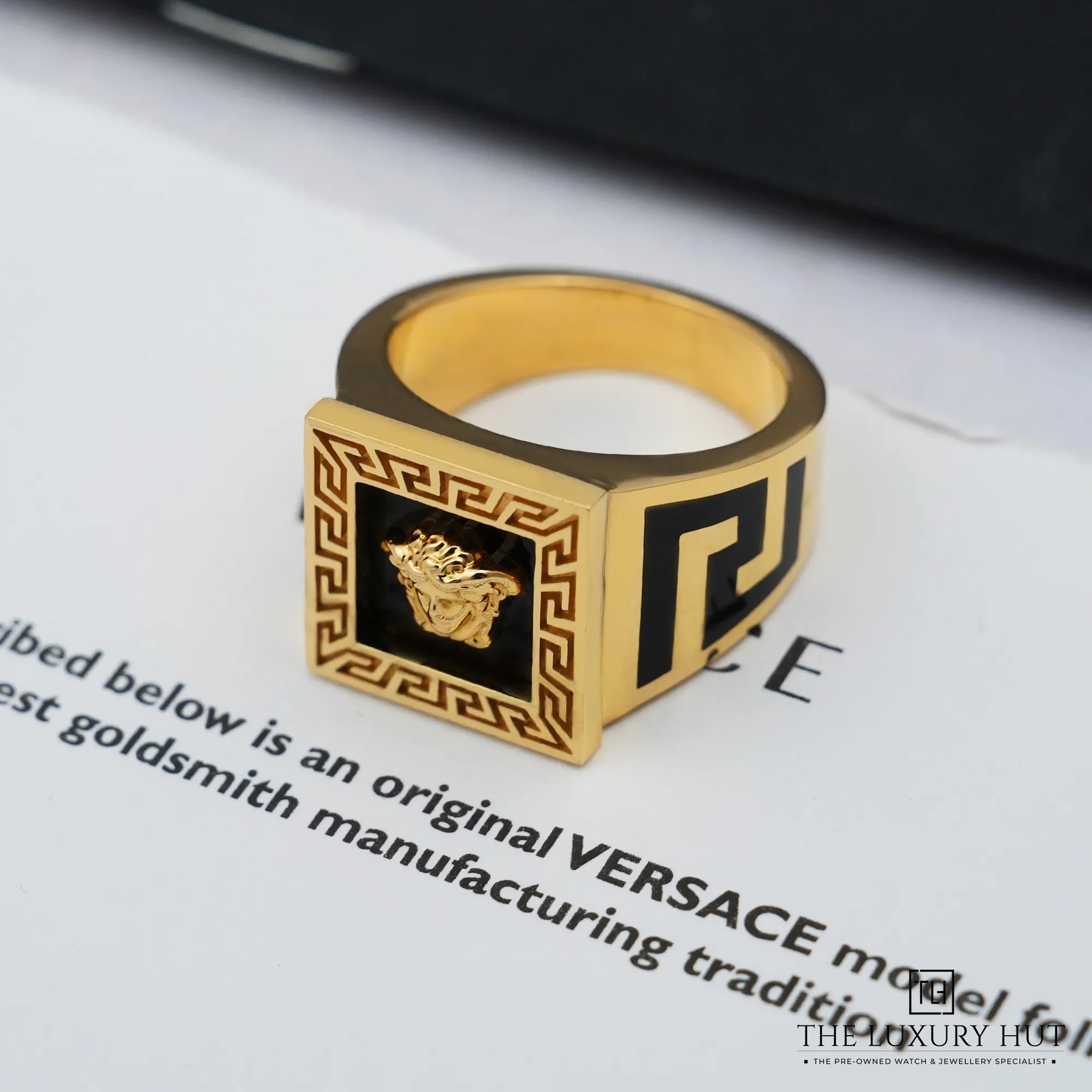 2026/04/6463a6fa-c22a-4d50-8ecc-128088845a40Versace_Yellow_Gold_Medusa_Signet_Ring_52770-b.jpg.webp