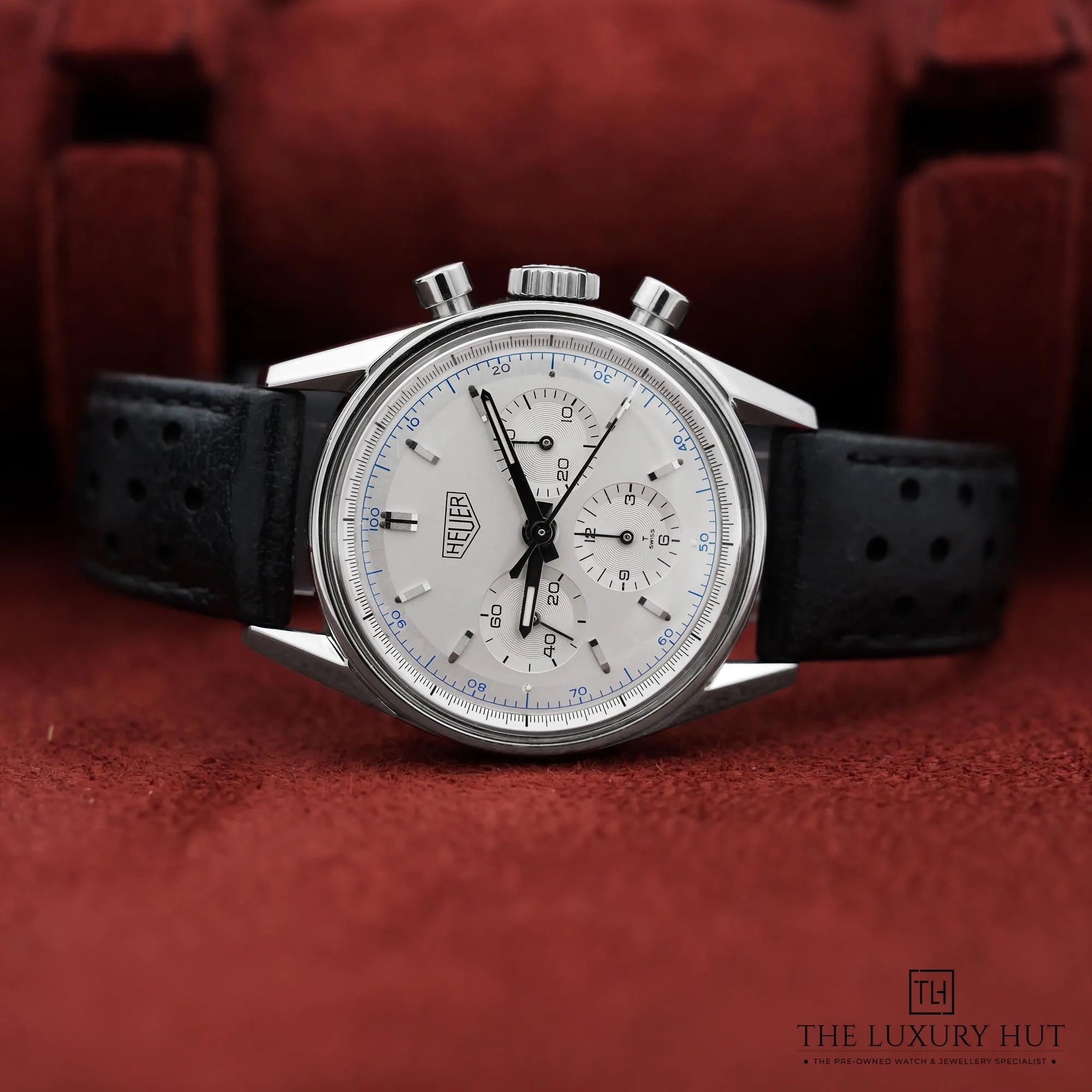 2026/04/67200924-802b-4a5c-8a8b-dc16425cd80eTAG_Heuer_Carrera_Re-Edition_Chronograph_52845-c.jpg.webp
