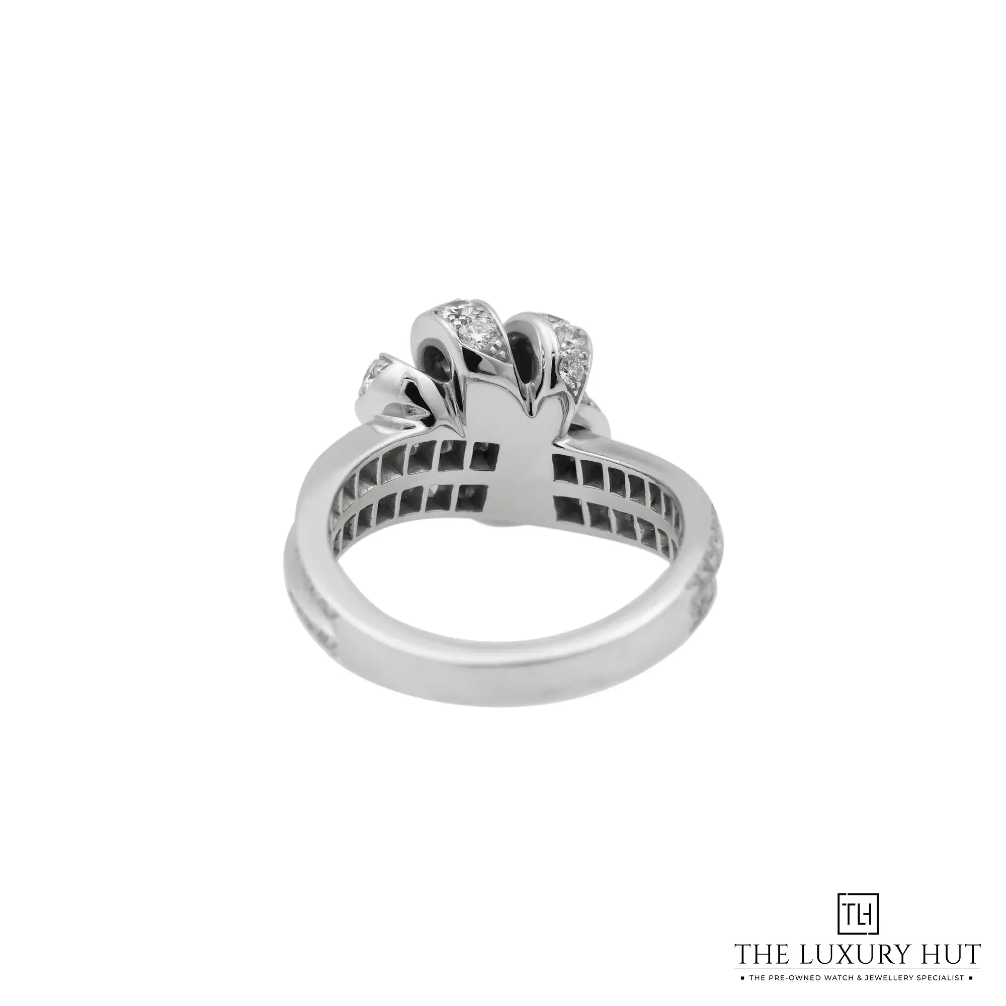 2026/04/8e5b53f6-b225-4f23-a96e-66c42725ae2fGraff_Tildas_Bow_Pave_Diamond_Ring_New_LB325-b.jpg.webp