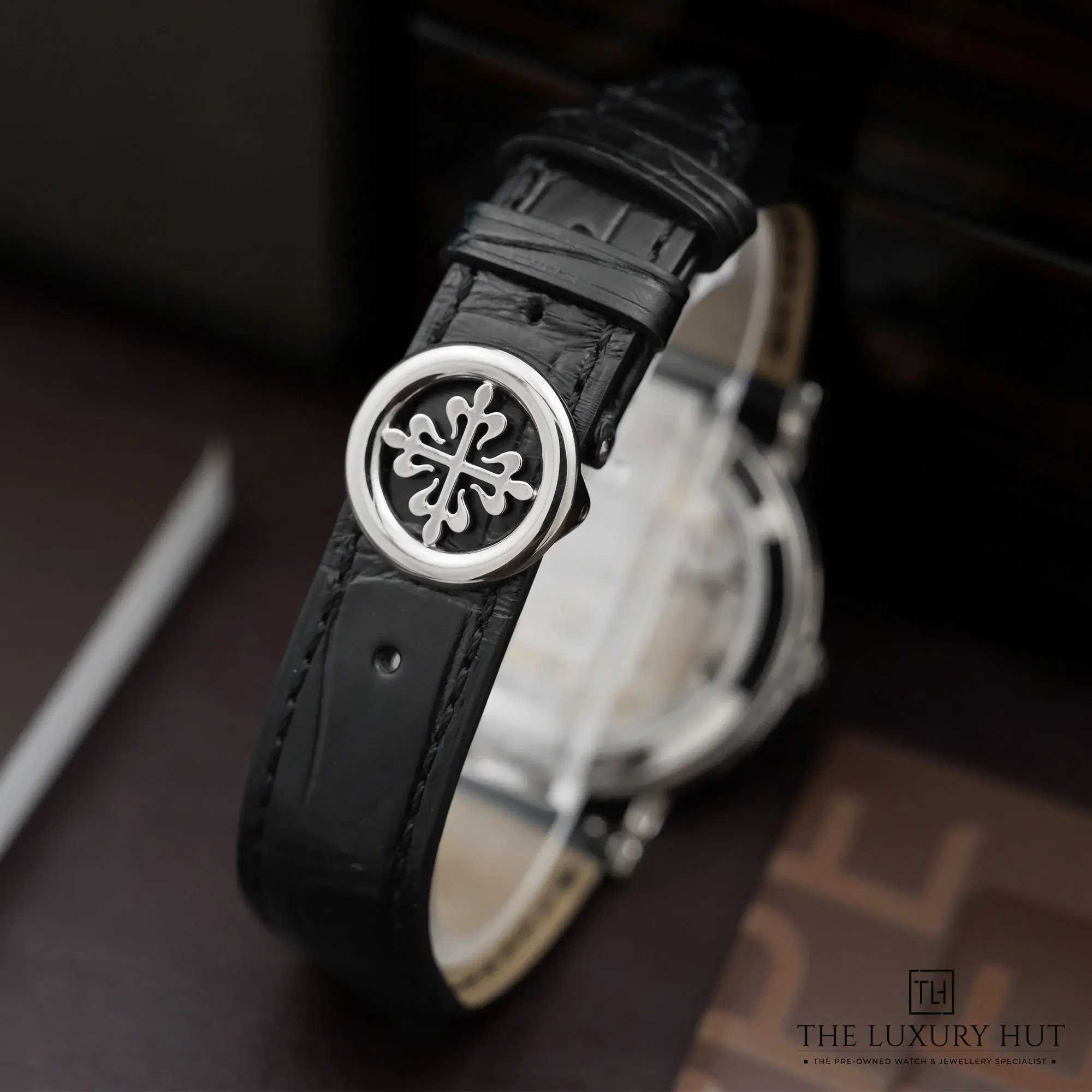 2026/04/9036cd27-bad8-495a-bc1c-e15f6eb4deaePatek_Philippe_Grand_Complications_White_Gold_Black_52910-e.jpg.webp