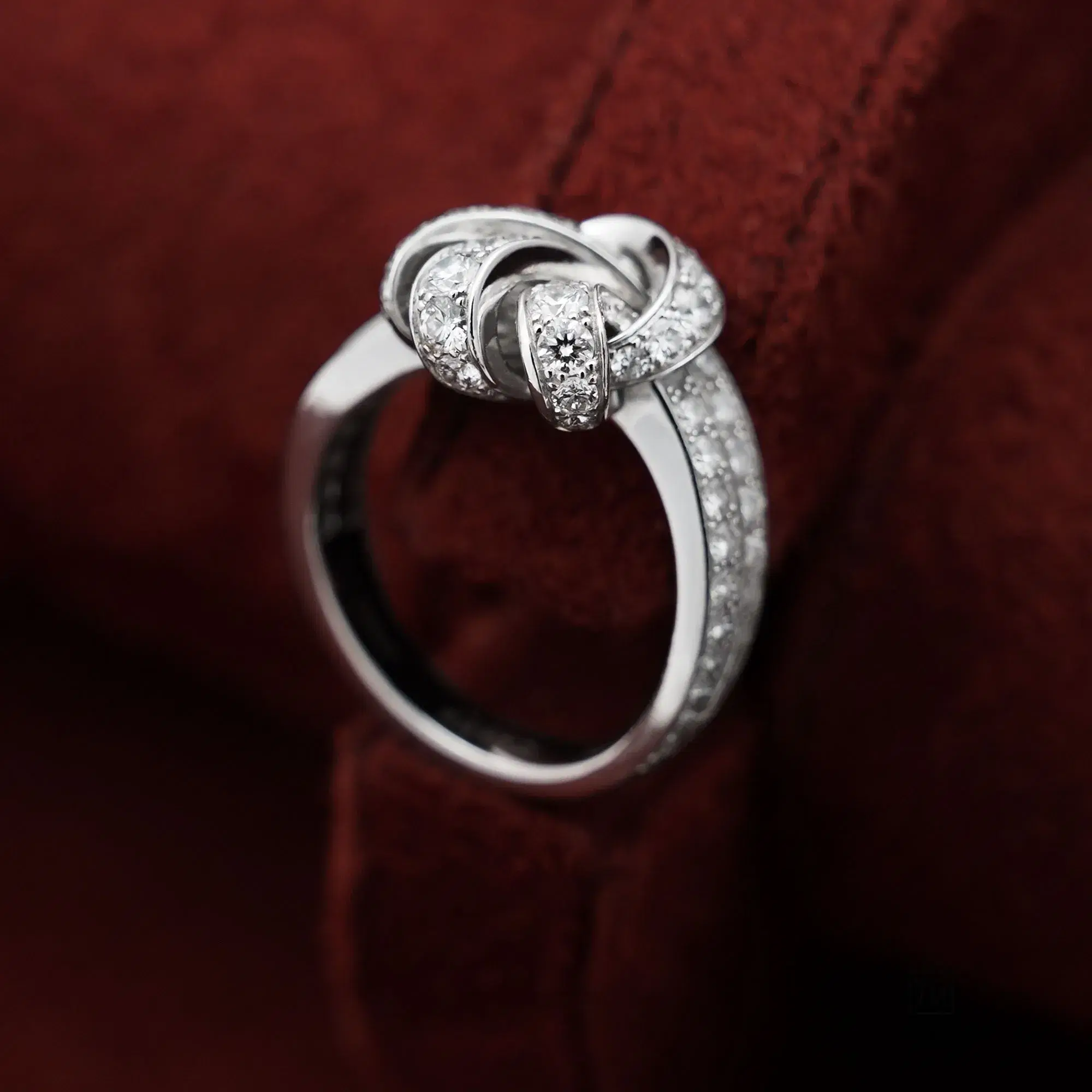 2026/04/a74bacd3-d05a-4957-83ef-c3d73d3e5878Graff_Tildas_Bow_Pave_Diamond_Ring_New_LB325-c.jpg.webp