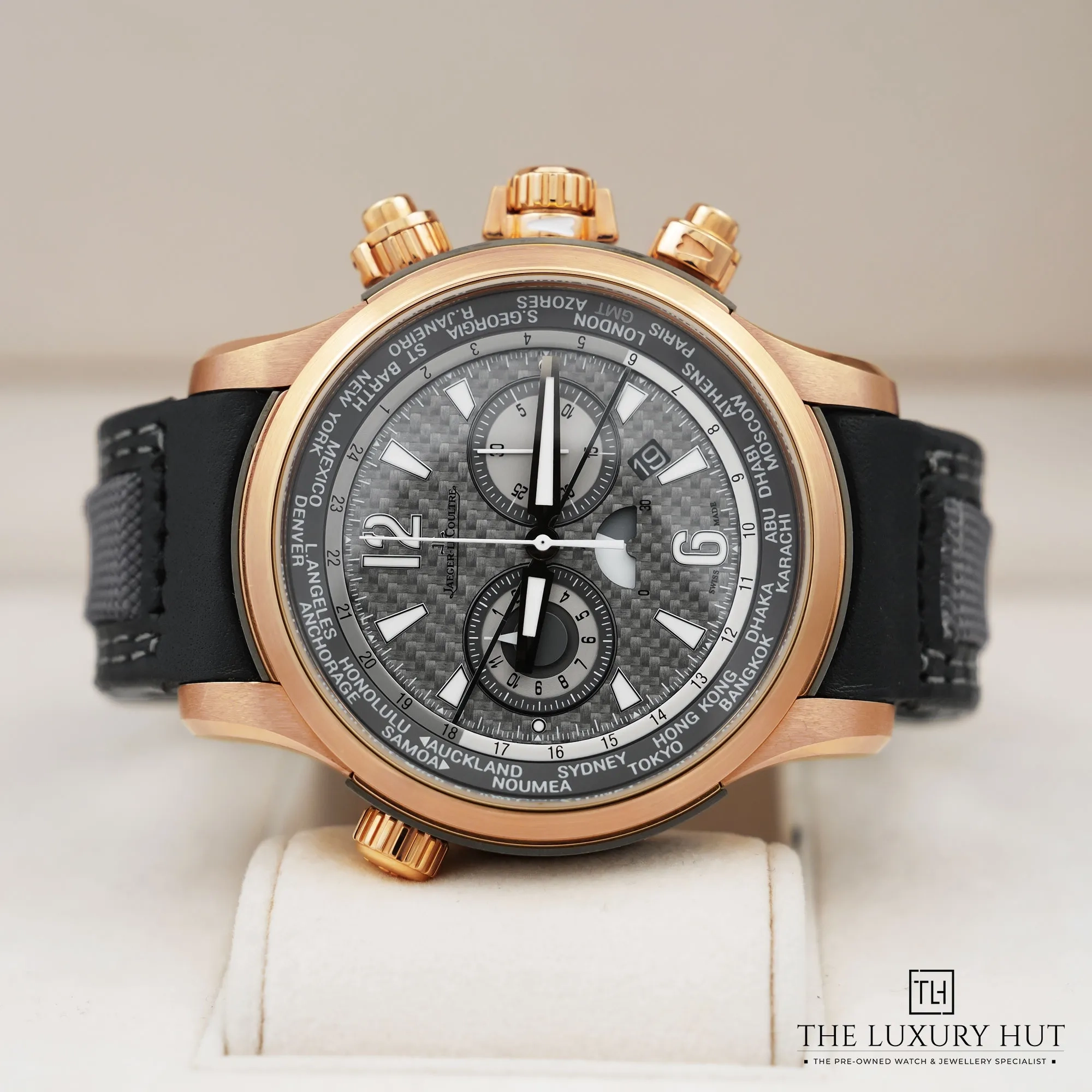 2026/04/aaae8a8f-9315-4e22-bc3d-294a90d4ccedJaeger-LeCoultre_Master_Compressor_World_Chronograph_LB886-c.jpg.webp