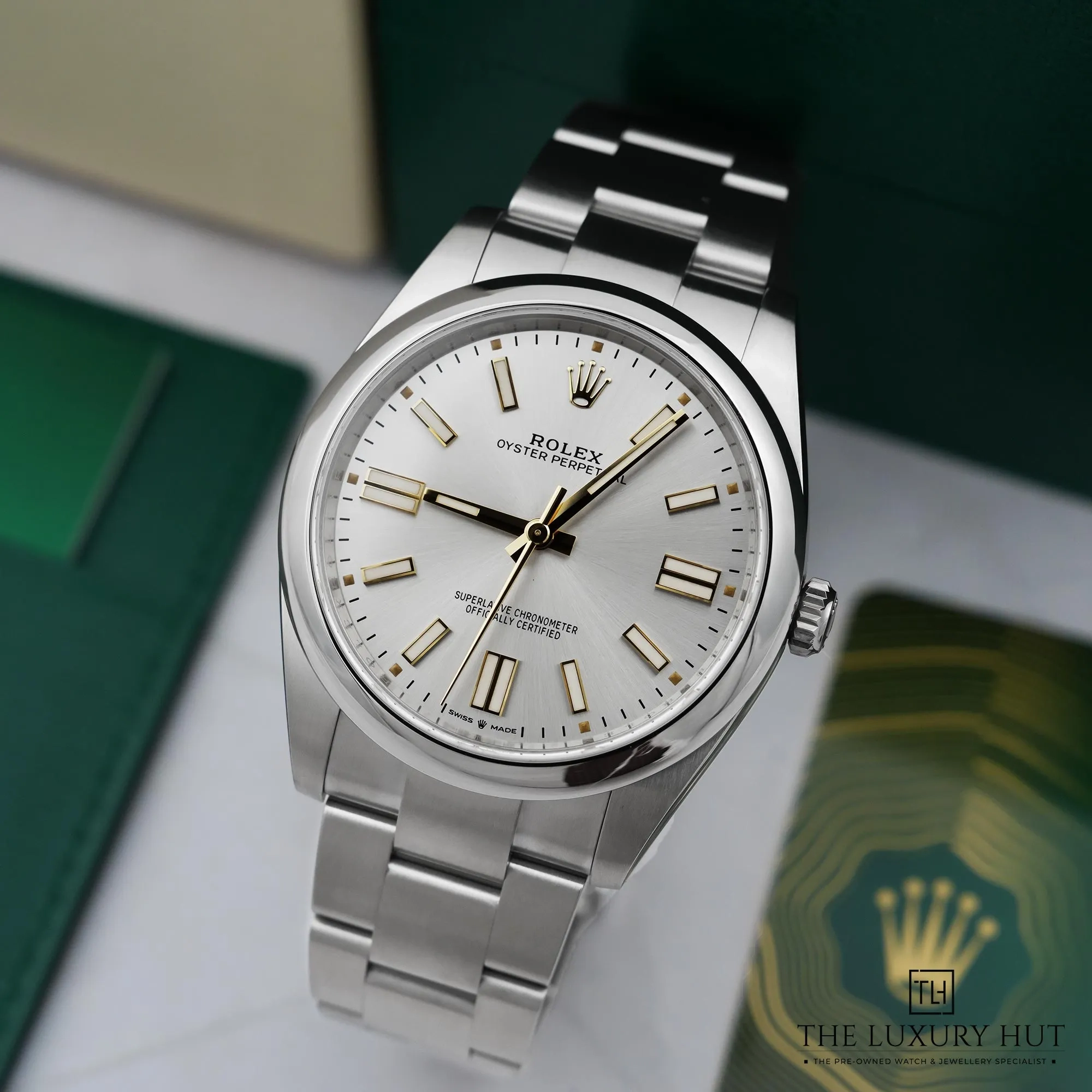 2026/04/c5cc302f-f4dc-481d-ac0b-131e71996204Rolex_Oyster_Perpetual_41_Steel_Silver_Dial_Update_52870-b.jpg.webp