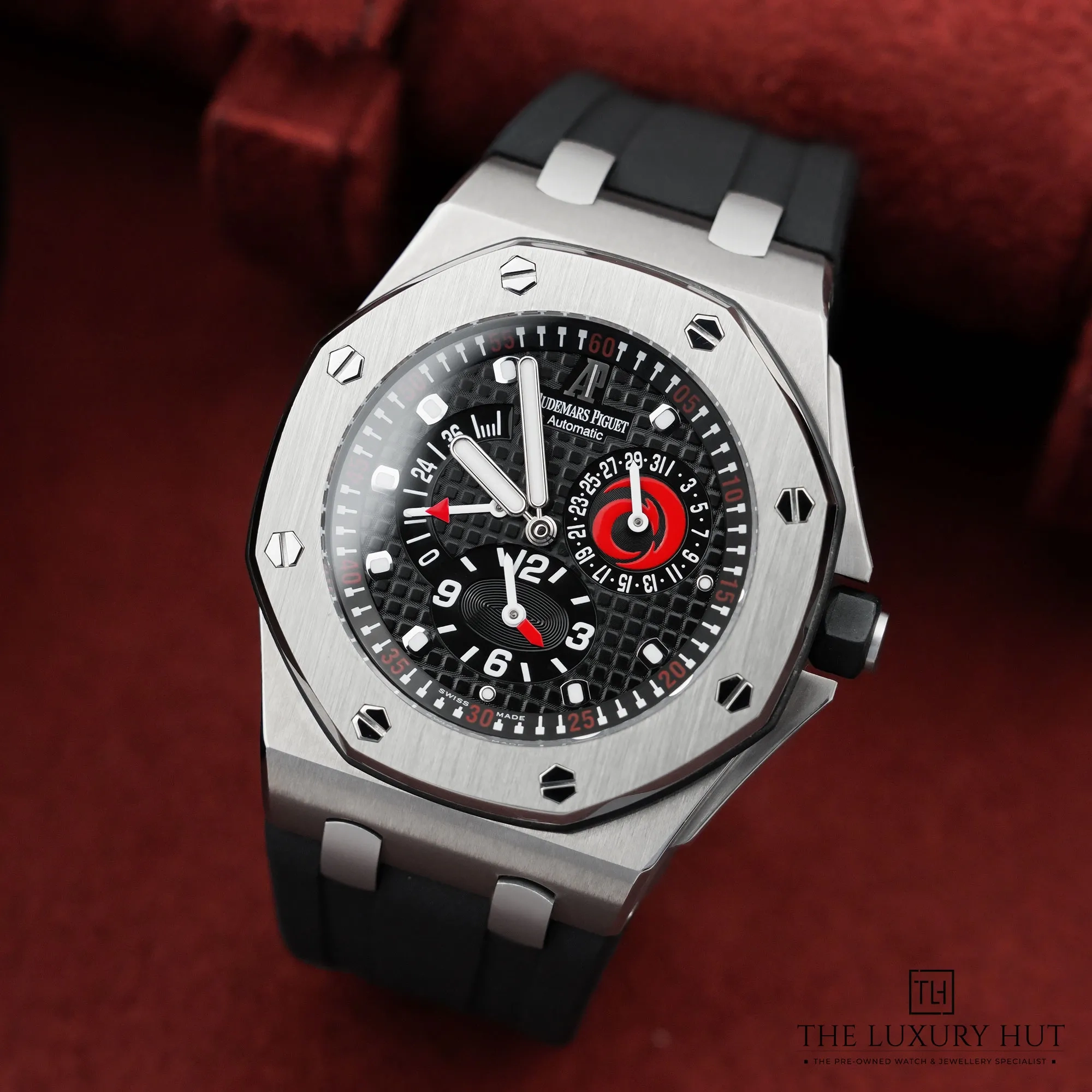 2026/04/d2e6efa8-fc83-4124-9061-5511ed23e618Audemars_Piguet_Royal_Oak_Offshore_Dual_Time_LB812-b.jpg.webp