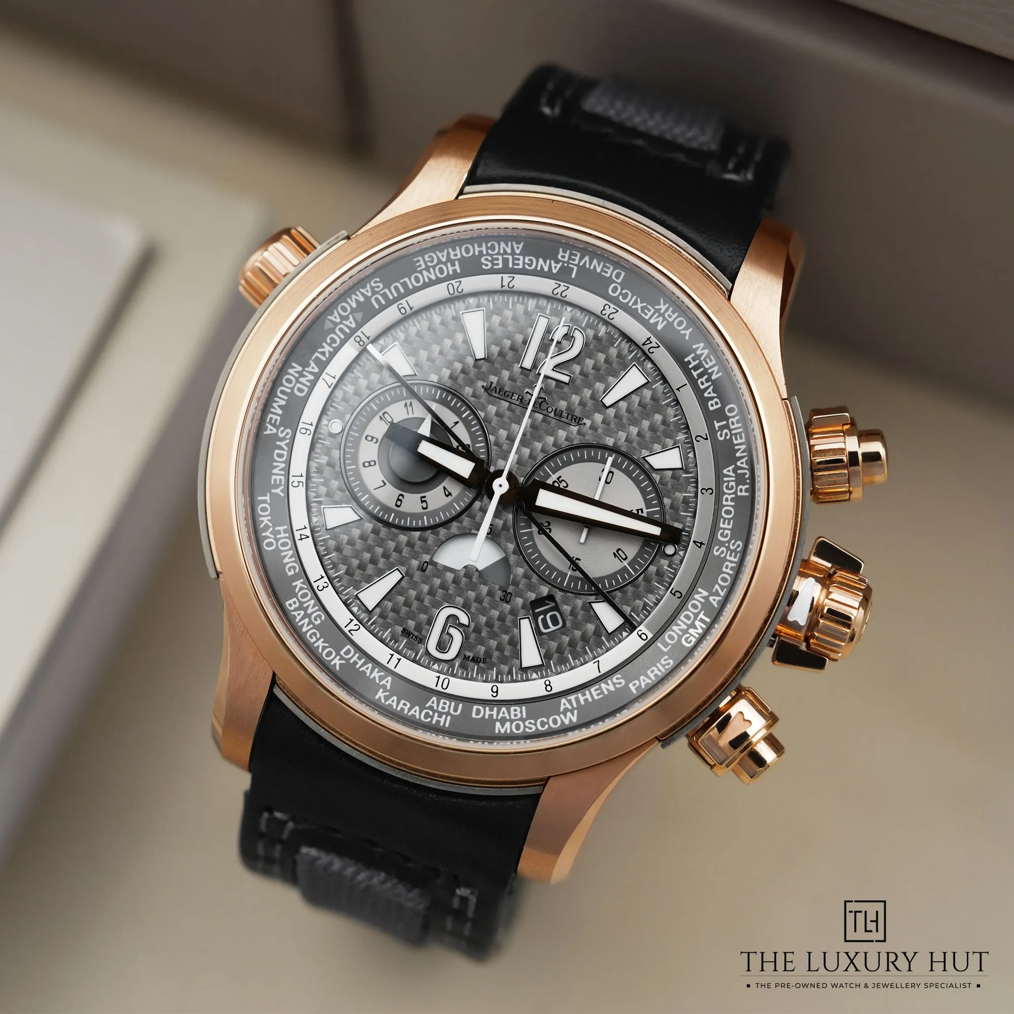 2026/04/d38ee90d-34bb-43a2-a6ba-5ff7dc67c22dJaeger-LeCoultre_Master_Compressor_World_Chronograph_LB886-b.jpg.webp