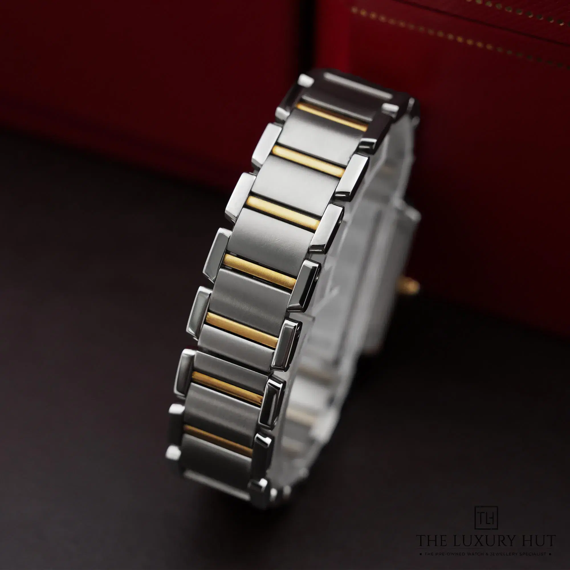 2026/04/e1a1e38b-f80e-4b0e-a279-779e4e2d0165Cartier_Tank_Francaise_White_Roman_LB865-e.jpg.webp