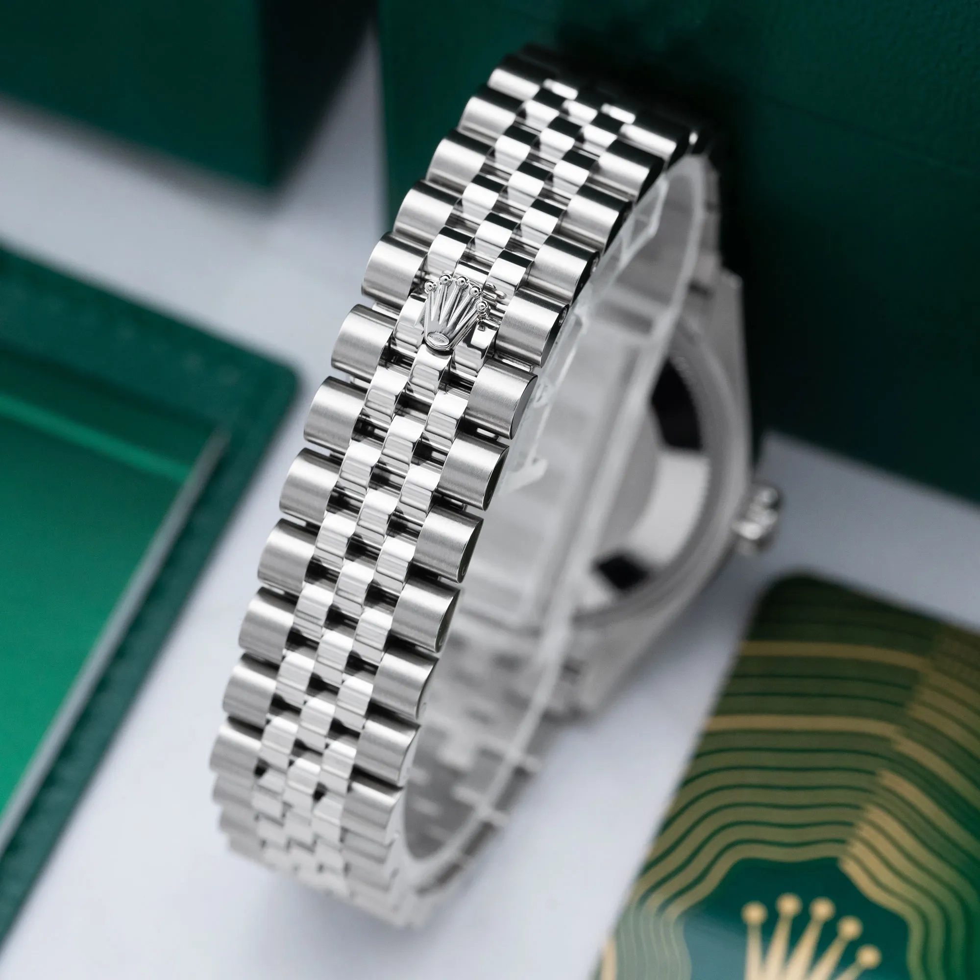 2026/04/e716e2a5-bde3-4298-8080-c10712be6fcaRolex_Datejust_Steel_31_Mint_Green_Dial_52862-d.jpg.webp