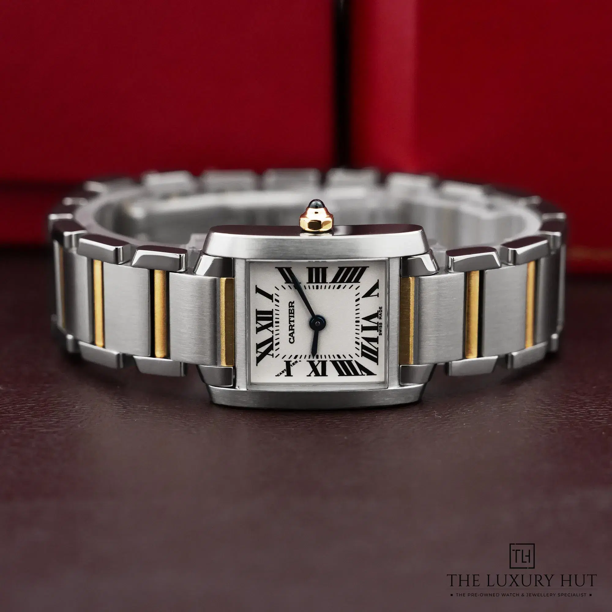2026/04/eaf37c62-4d8f-47aa-9833-5a1b2bfa4f41Cartier_Tank_Francaise_White_Roman_LB865-c.jpg.webp