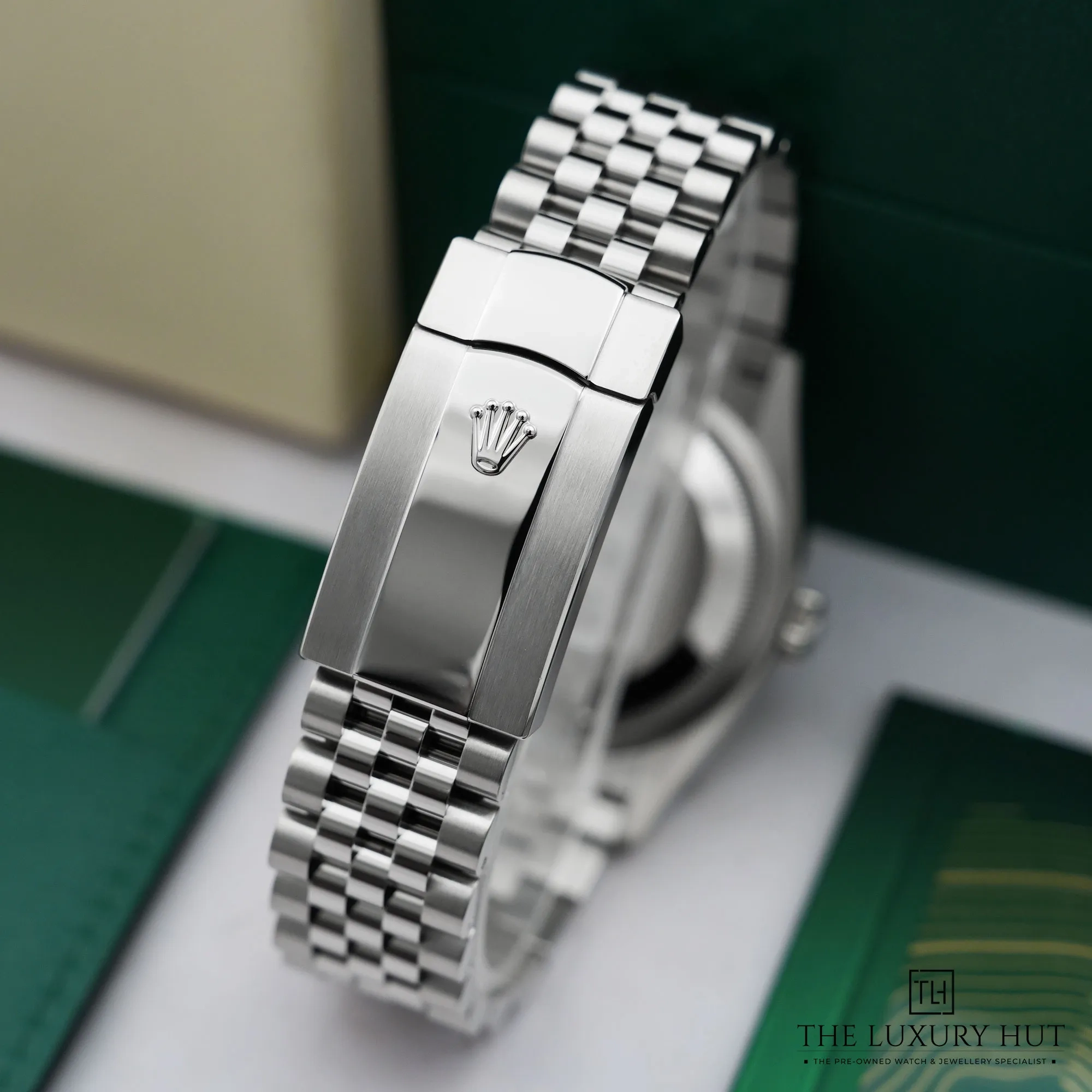 2026/04/eb52a1c0-115e-4f94-bcee-0812d593010aRolex_Datejust_36_Steel_White_Gold_Black_Dial_LB860-e.jpg.webp