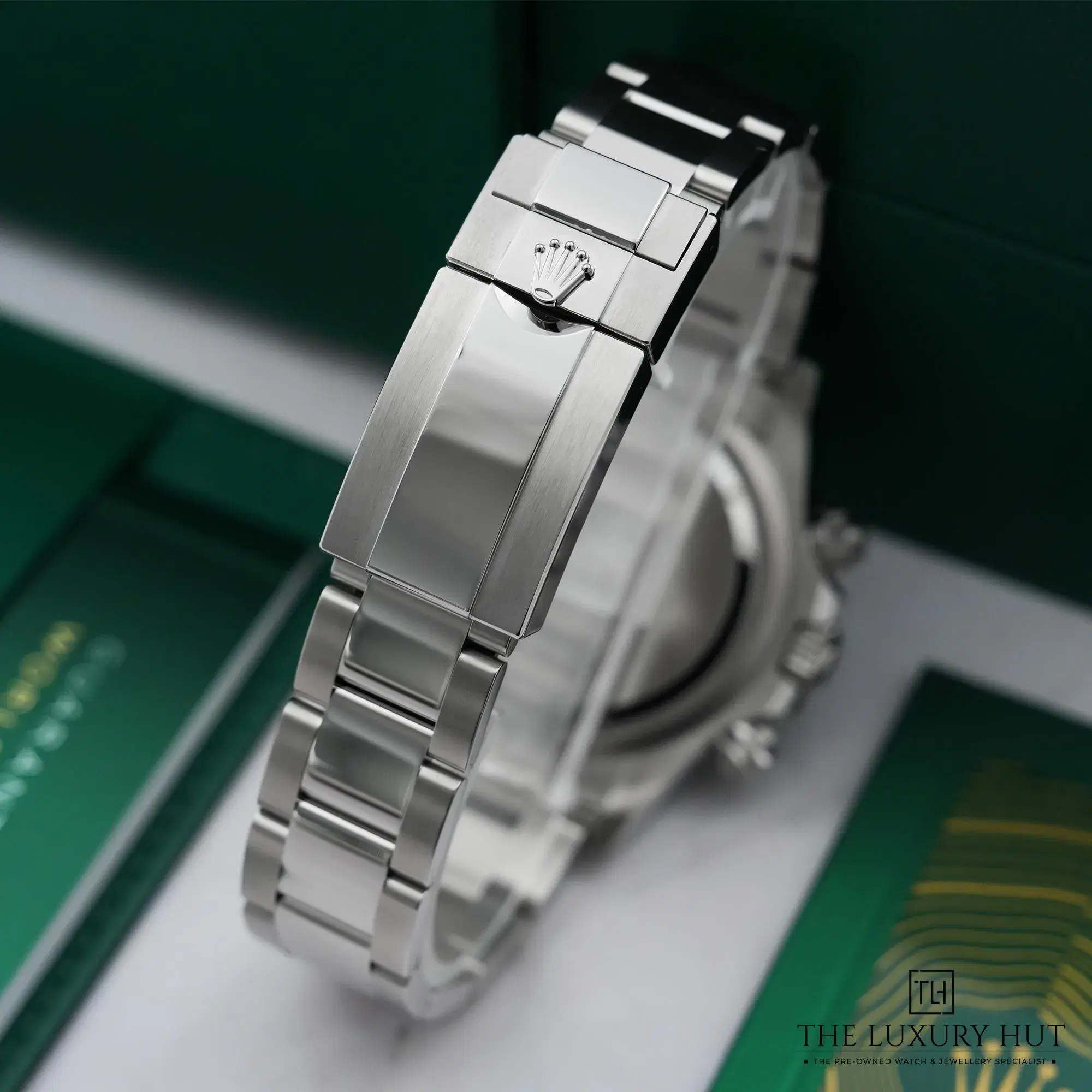 2026/04/fa14ad0a-f99e-4995-b67d-743ca533b9c4Rolex_Cosmograph_Daytona_White_Panda_Dial_52894-e.jpg.webp