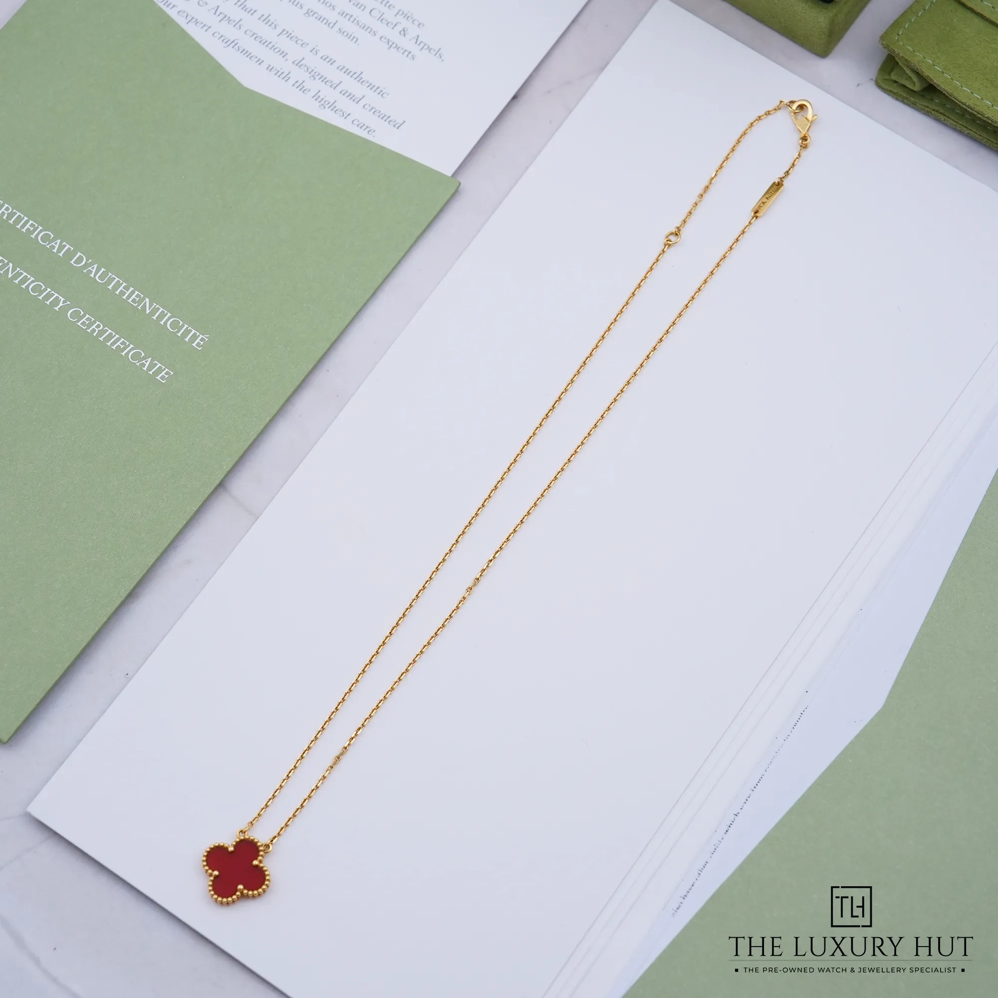 2026/05/00d04b06-e59a-491d-95fa-d144e9c45c2fVan_Cleef_Alhambra_Yellow_Gold_Carnelian_Pendant_52939-d.jpg.webp