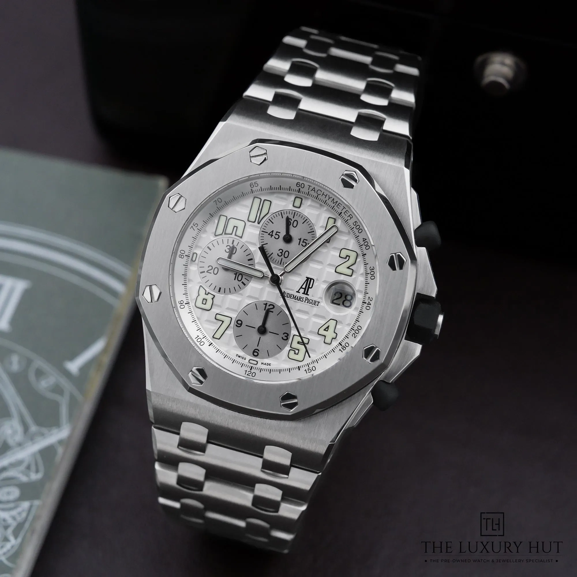 2026/05/025d3403-d8a5-4117-abce-143ad645fbb7Audemars_Piguet_Royal_Oak_Offshore_Steel_Silver_Arabic_52981-b.jpg.webp