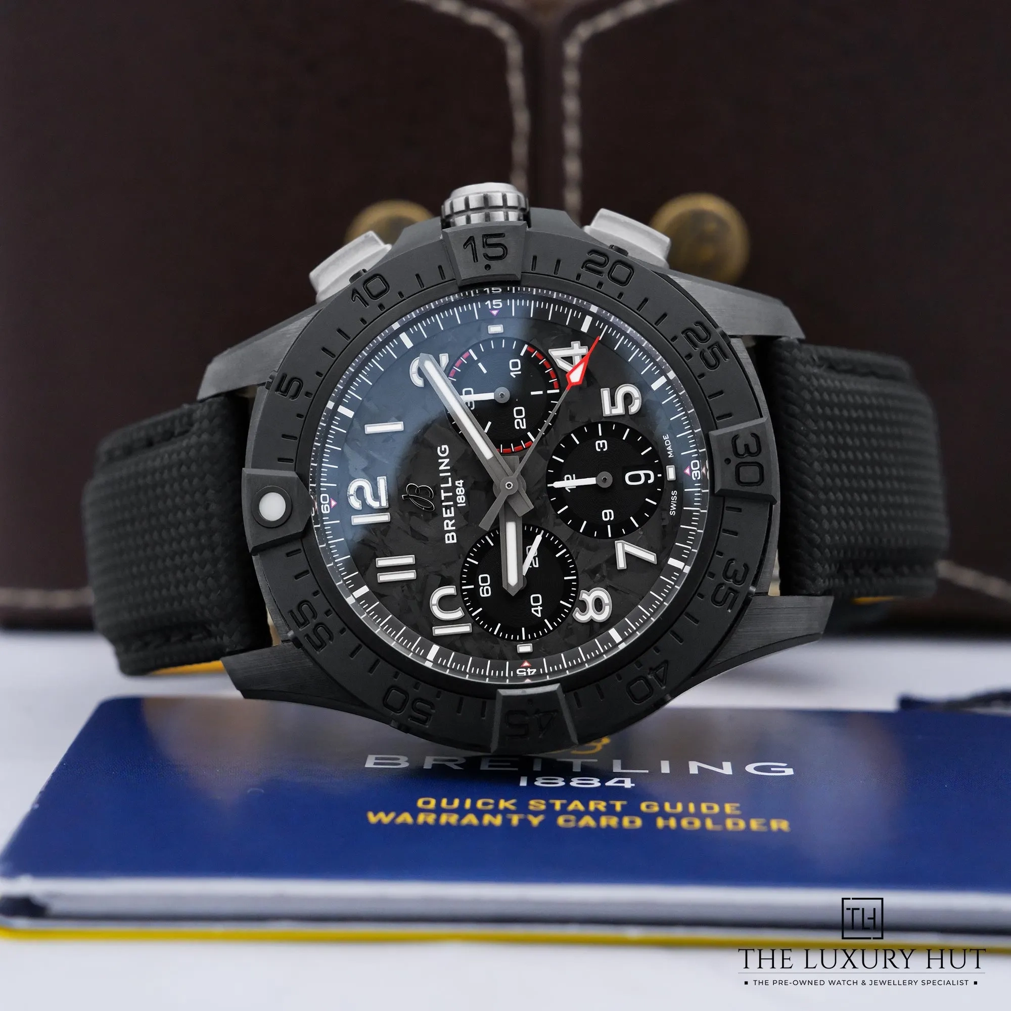 2026/05/0ded1348-a470-41f7-b0af-e0a36657f7f4Breitling_Avenger_B01_Chrono_44_Night_Mission_Ceramic_52965-c.jpg.webp