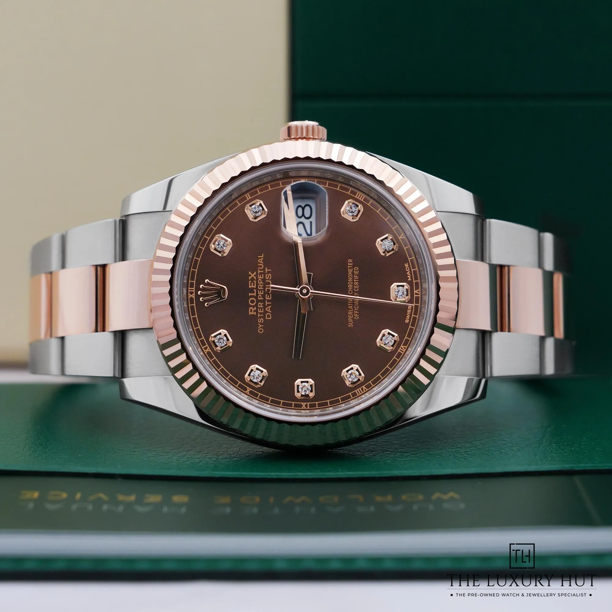 2026/05/397024f4-dcca-48e3-b616-483519b1102fRolex_Datejust_Steel_Gold_41mm_Chocolate_Diamond_52930-cc.jpg.webp