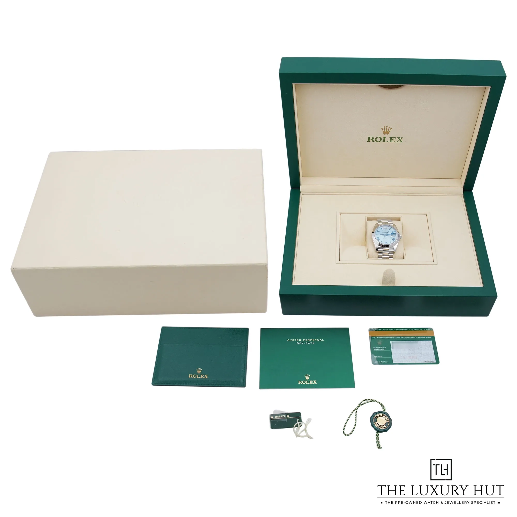2026/05/3f4f39cb-581b-4d51-8f31-a31a00020926Rolex_Day-Date_Platinum_IceBlue_Quadrant_Dial_Update_52916-ff.jpg.webp