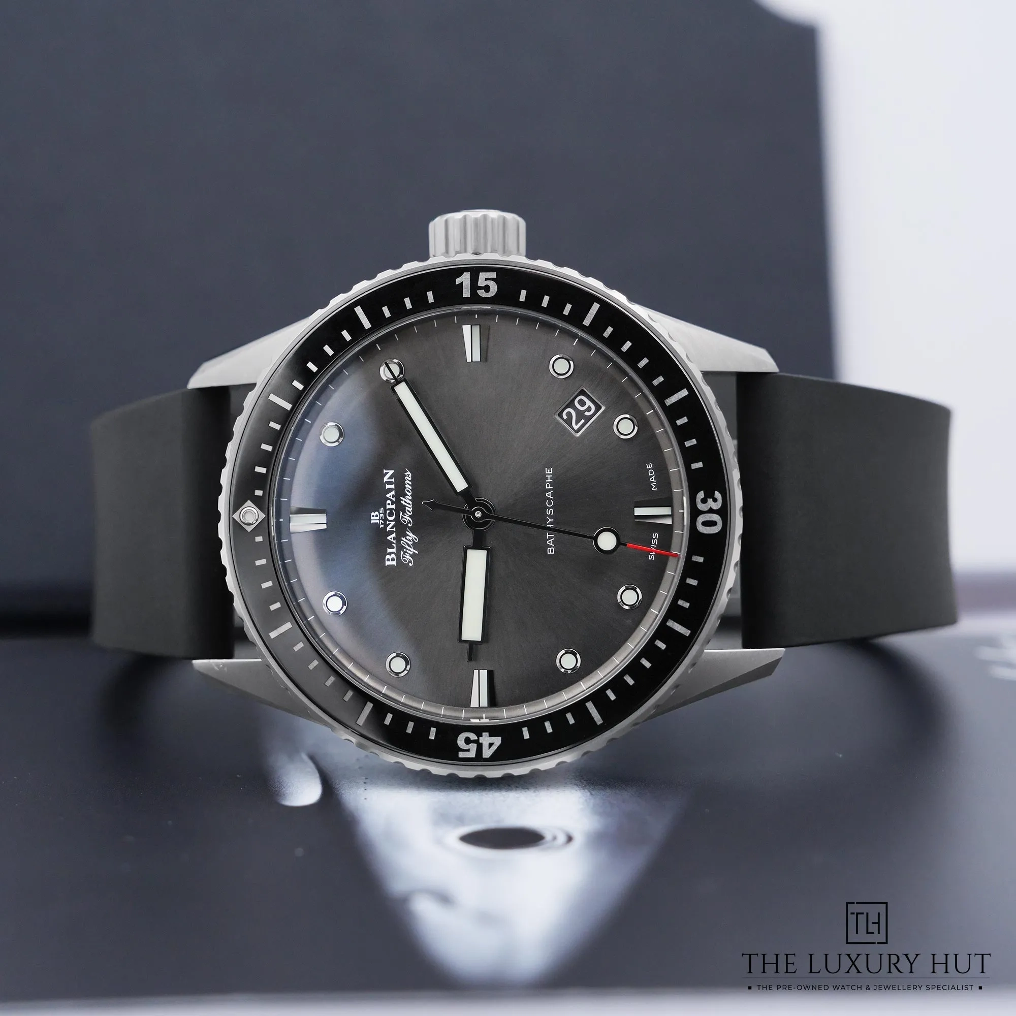 2026/05/504c372d-1bd5-4684-93cd-4e9d826b9ed0Blancpain_Fifty_Fathoms_Bathyscaphe_Steel_Meteor_Grey_LB906-c.jpg.webp