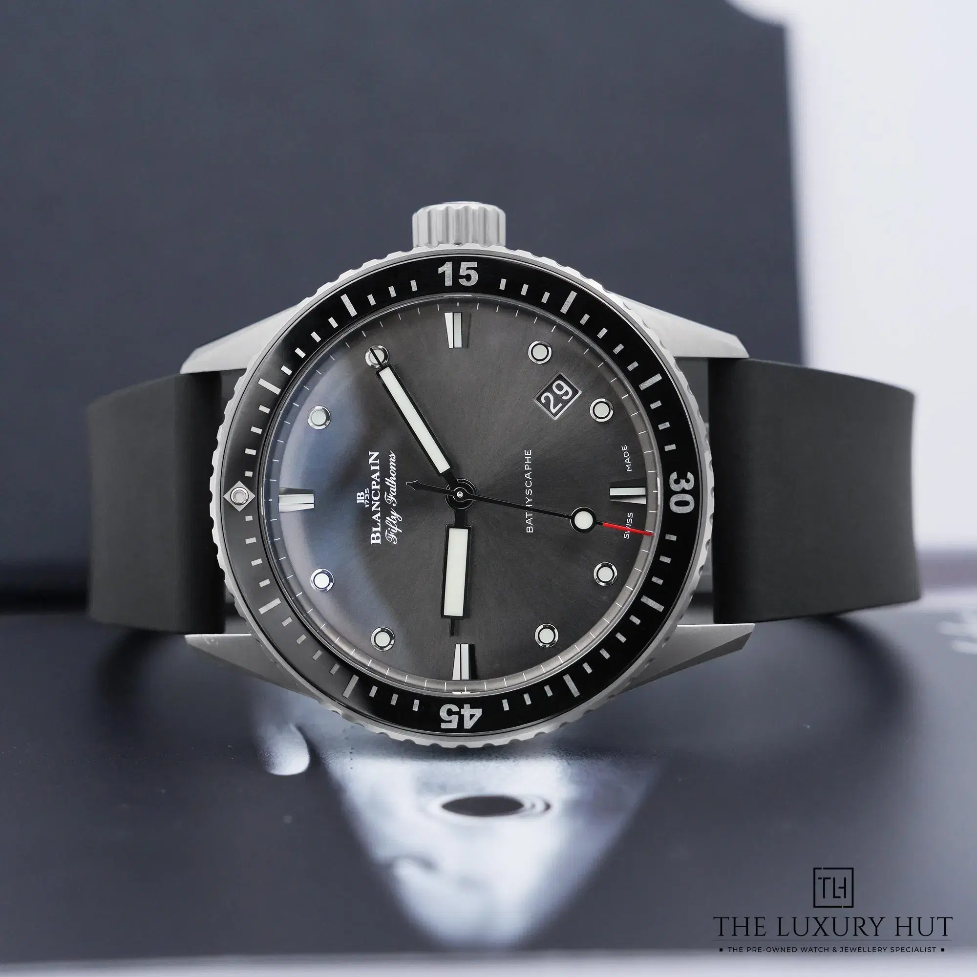 2026/05/504c372d-1bd5-4684-93cd-4e9d826b9ed0Blancpain_Fifty_Fathoms_Bathyscaphe_Steel_Meteor_Grey_LB906-c.jpg.webp