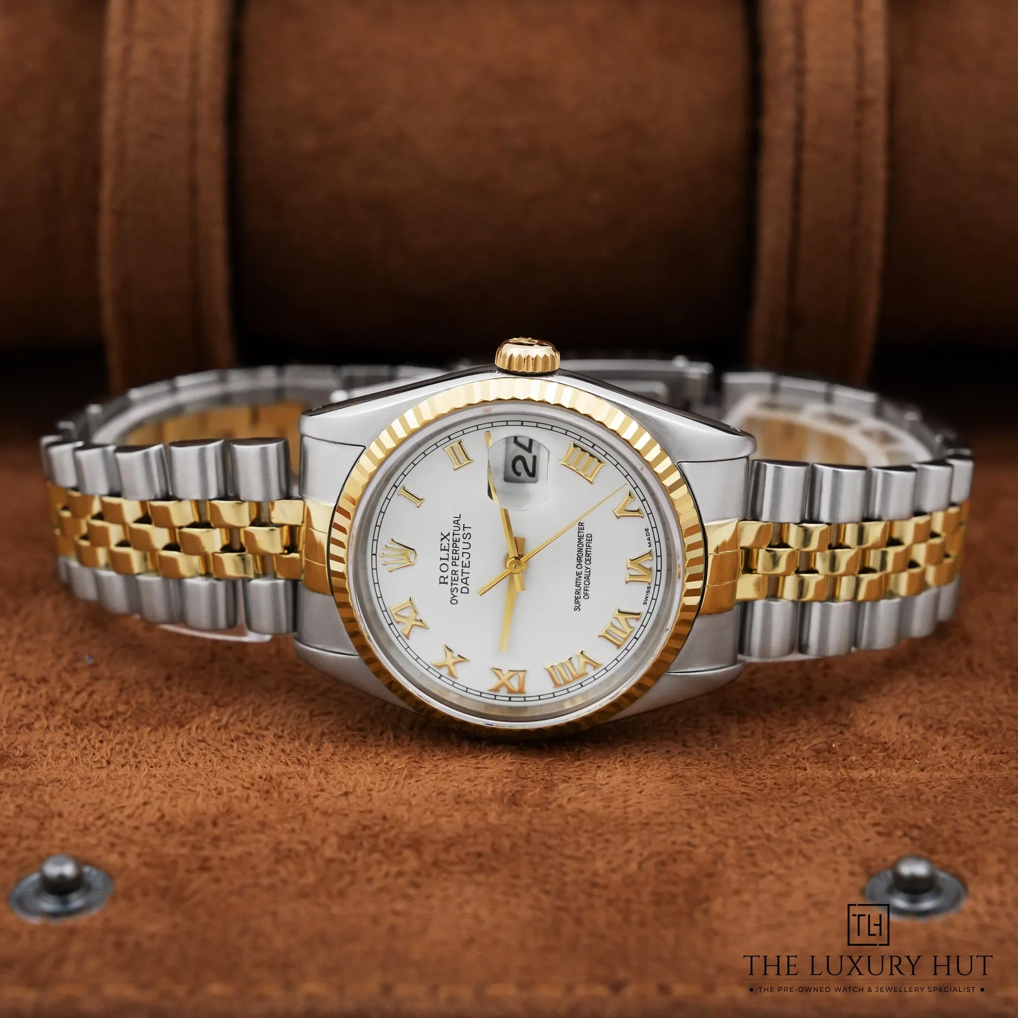 2026/05/62597b02-513e-471e-86cb-bad4464aa92cRolex_Datejust_36_Steel_Yellow_Gold_White_Roman_52918-c.jpg.webp