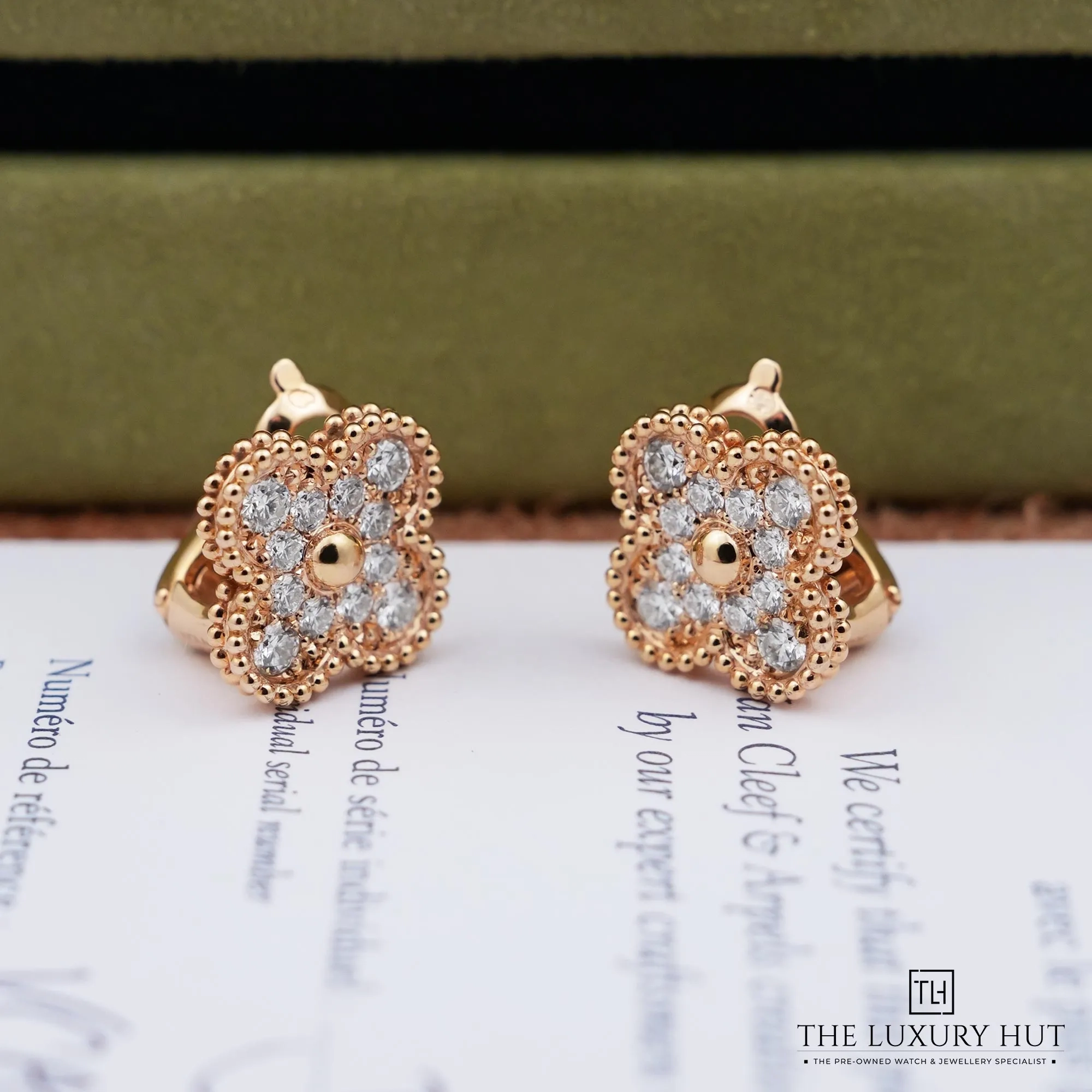 2026/05/6c3def49-5720-4000-92e4-a5ee3e904123Van_Cleef_Arpels_Earrings_Rose_Gold_Diamonds_52955-d.jpg.webp