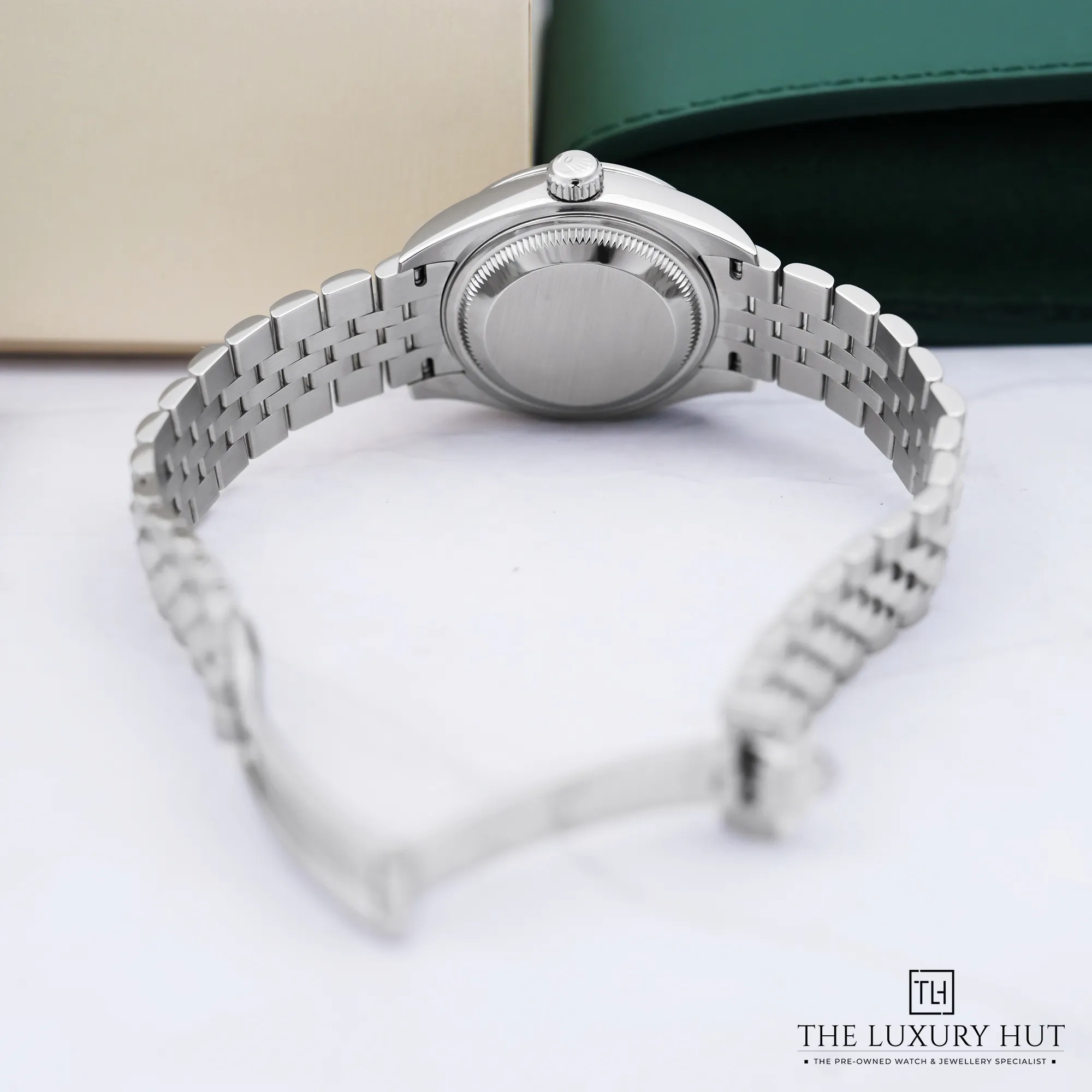 2026/05/84736145-b7b7-44e6-b8a3-038d4d608f16Rolex_Lady-Datejust_Steel_White_Gold_Diamonds_Silver_New_52885-ee.jpg.webp