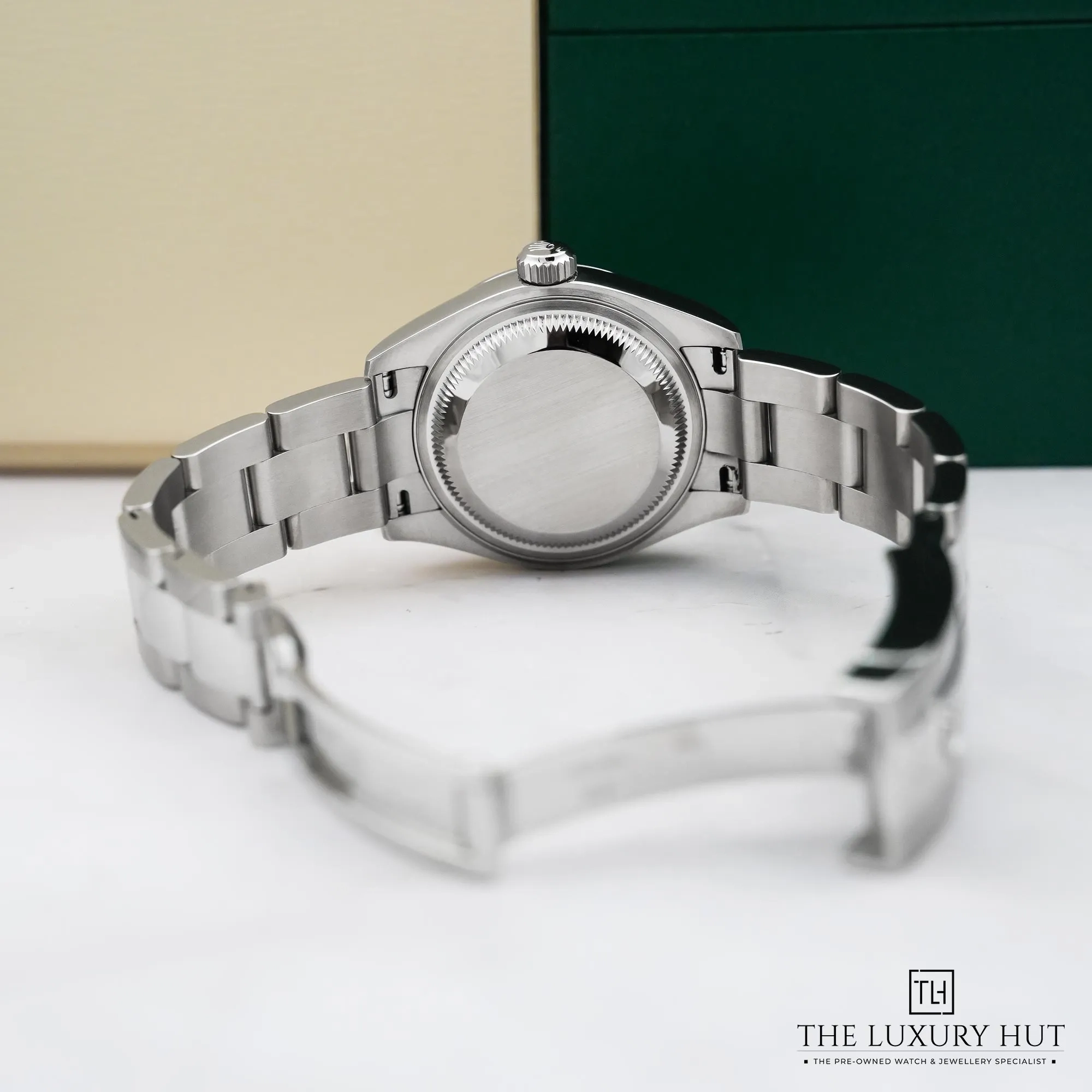 2026/05/9f5d1cee-0f19-4968-b0a9-db11f3858850Rolex_Lady-Datejust_Stainless_Steel_28mm_Silver_52864-d.jpg.webp