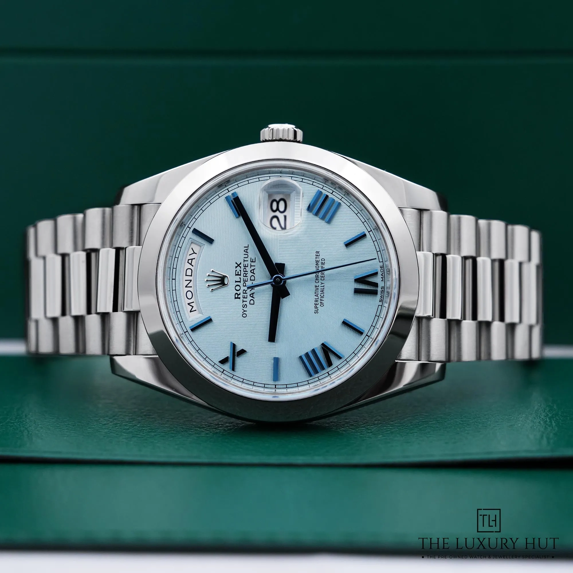 2026/05/9f6c6f61-02fd-46d8-bbbb-1165f2588d15Rolex_Day-Date_Platinum_IceBlue_Quadrant_Dial_Update_52916-cc.jpg.webp