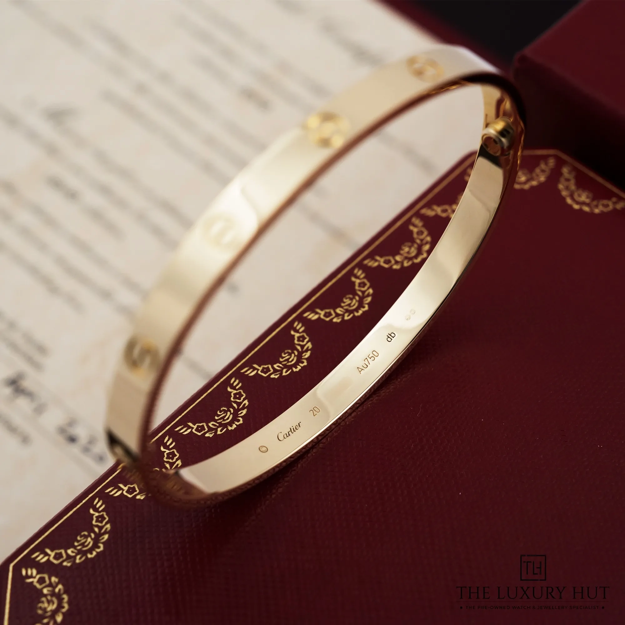2026/05/a1086a92-05cc-4c5a-9328-7fc9779271b9Cartier_LOVE_Bracelet_Classic_Yellow_Gold_52988-dd.jpg.webp