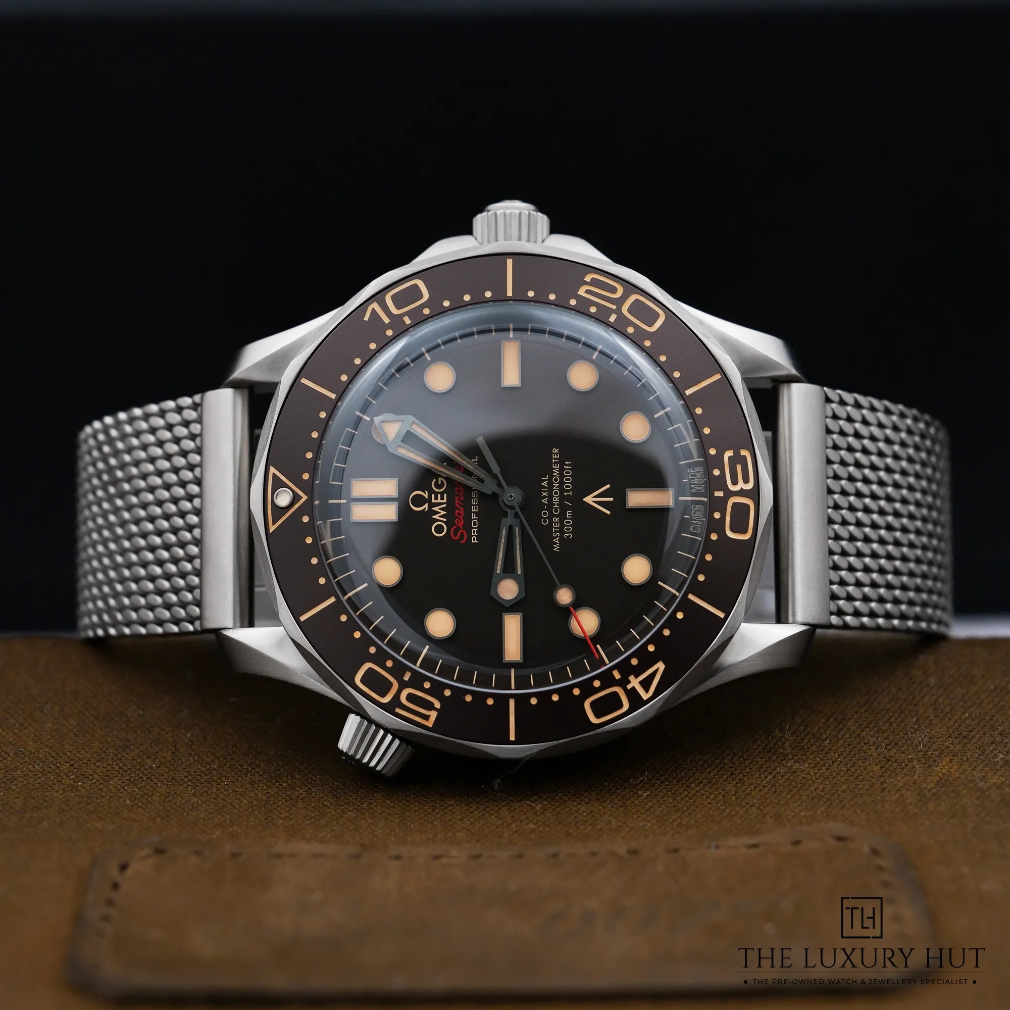 2026/05/ac100422-e314-4763-b208-47bca4405f76Omega_Seamaster_Diver_300M_007_James_Bond_52940-cc.jpg.webp