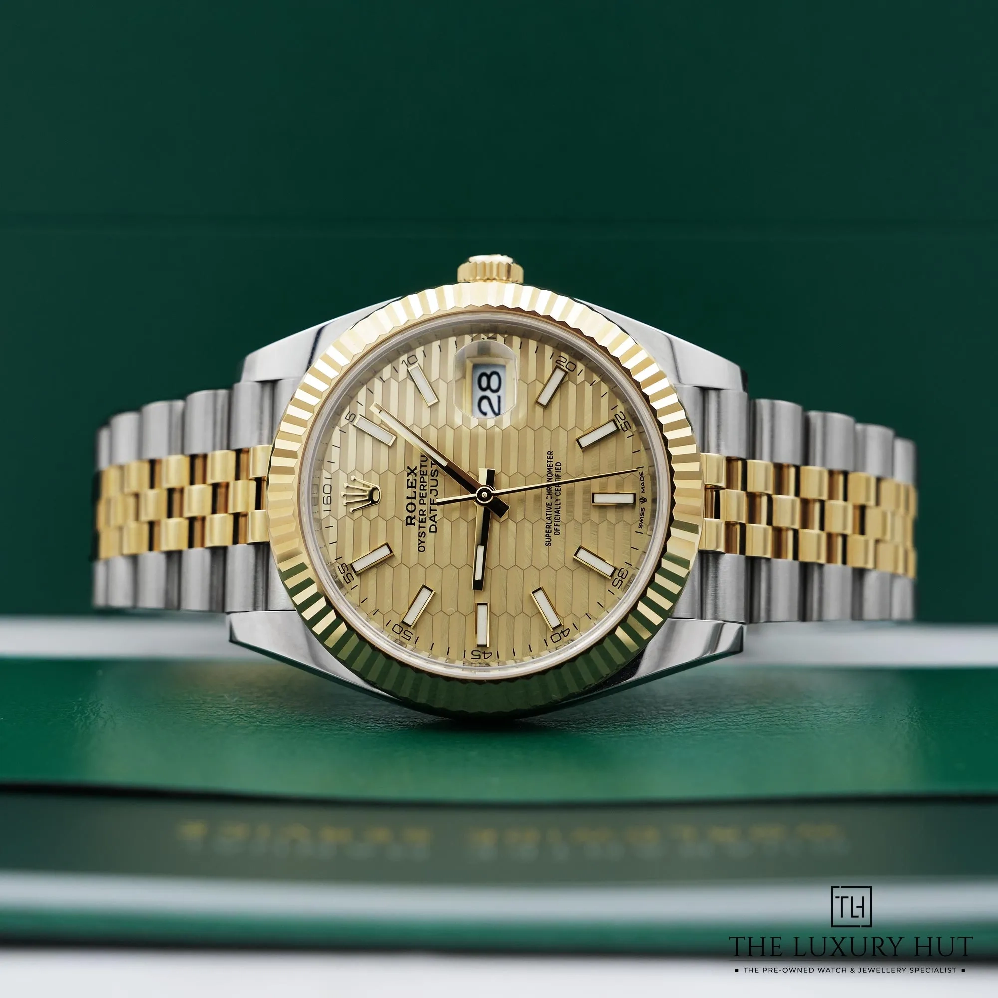 2026/05/b760f583-0291-46f2-b15f-03854497f88dRolex_Datejust_41_Steel_Gold_Champagne_Motif_Dial_LB896-c.jpg.webp