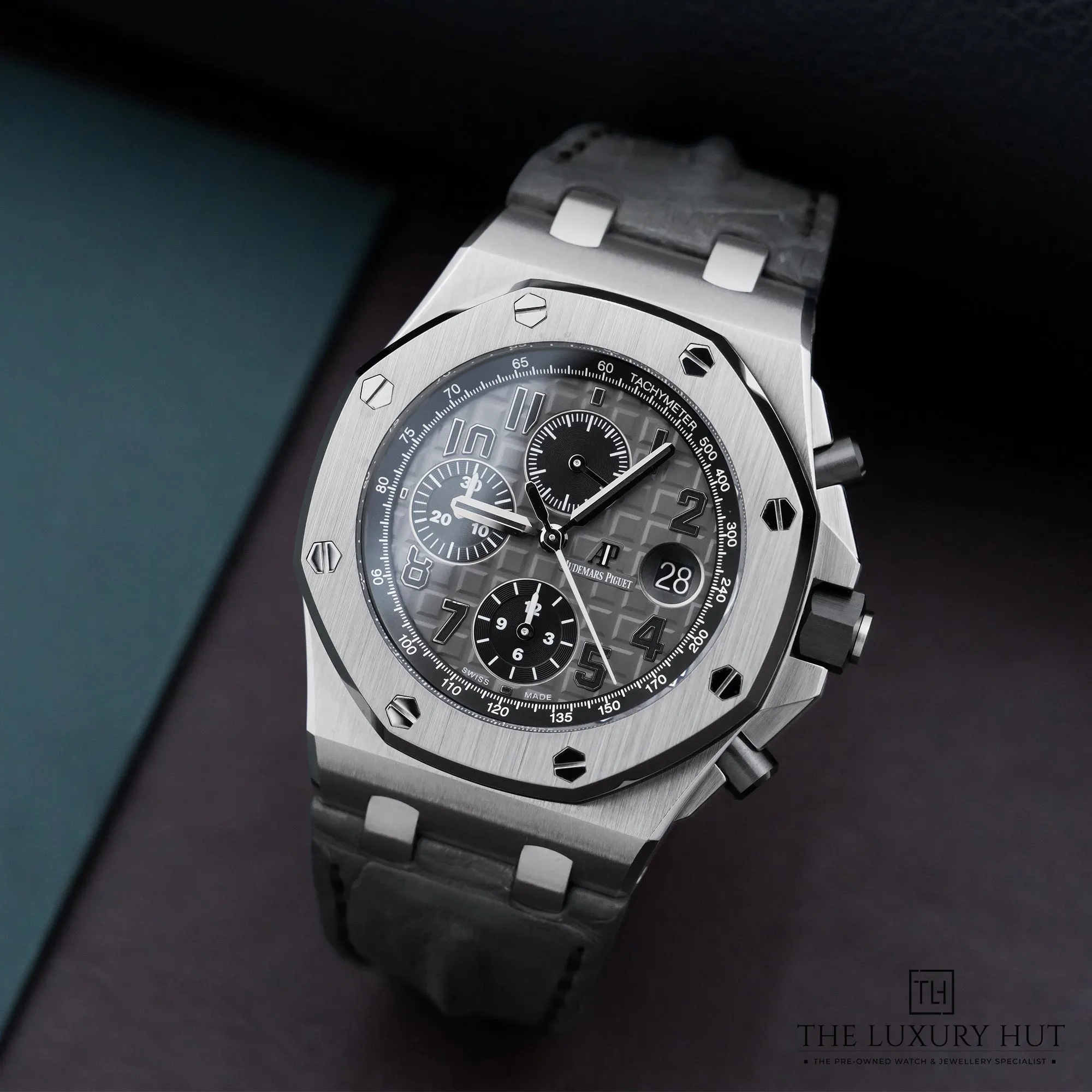 2026/05/c88accc4-630f-4cd1-bb2a-062340174831Audemars_Piguet_Royal_Oak_Elephant_Steel_Grey_Dial_52933-b.jpg.webp